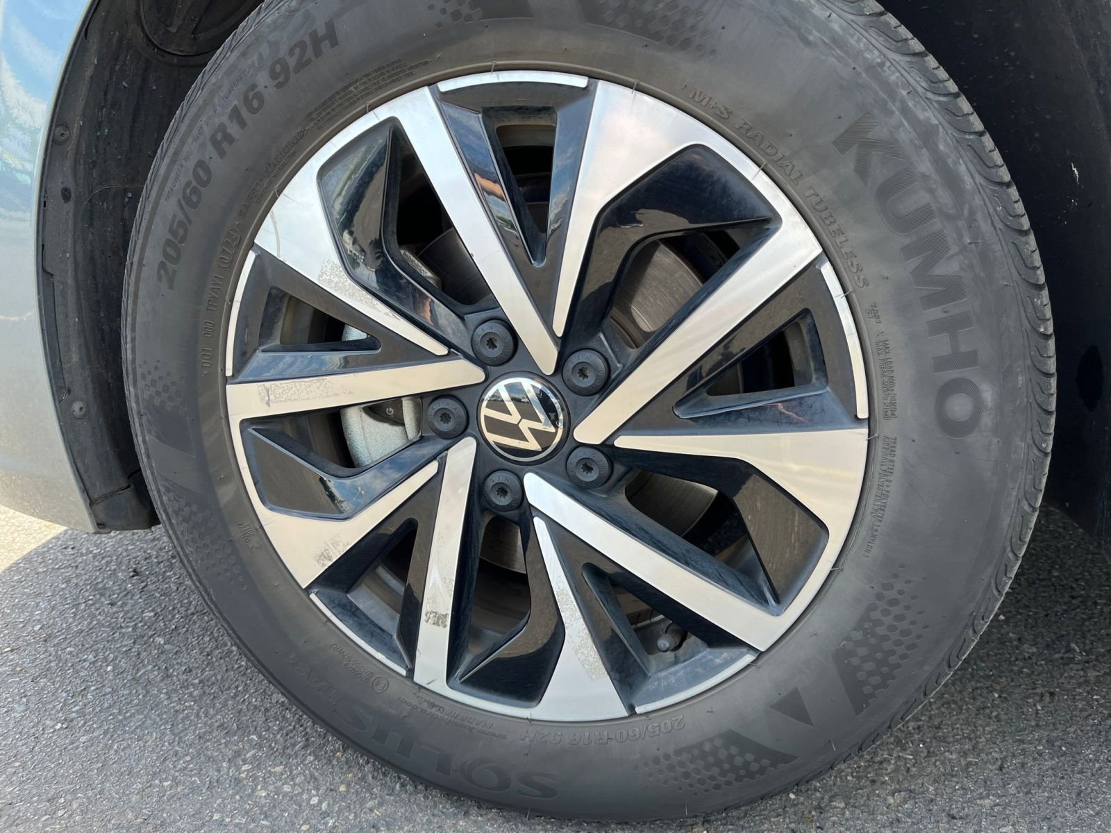 Thumbnail: 2024 Volkswagen Jetta - 28