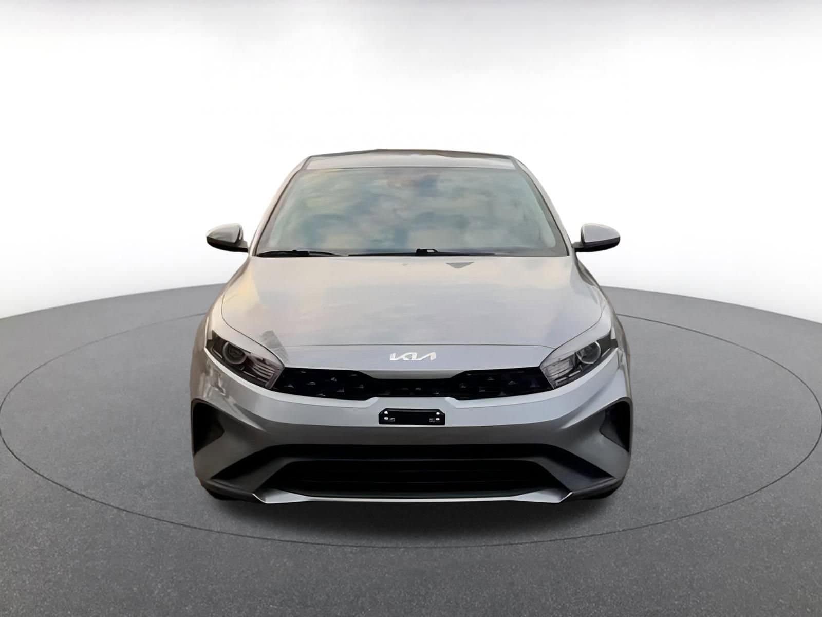 Thumbnail: 2024 Kia Forte - 4