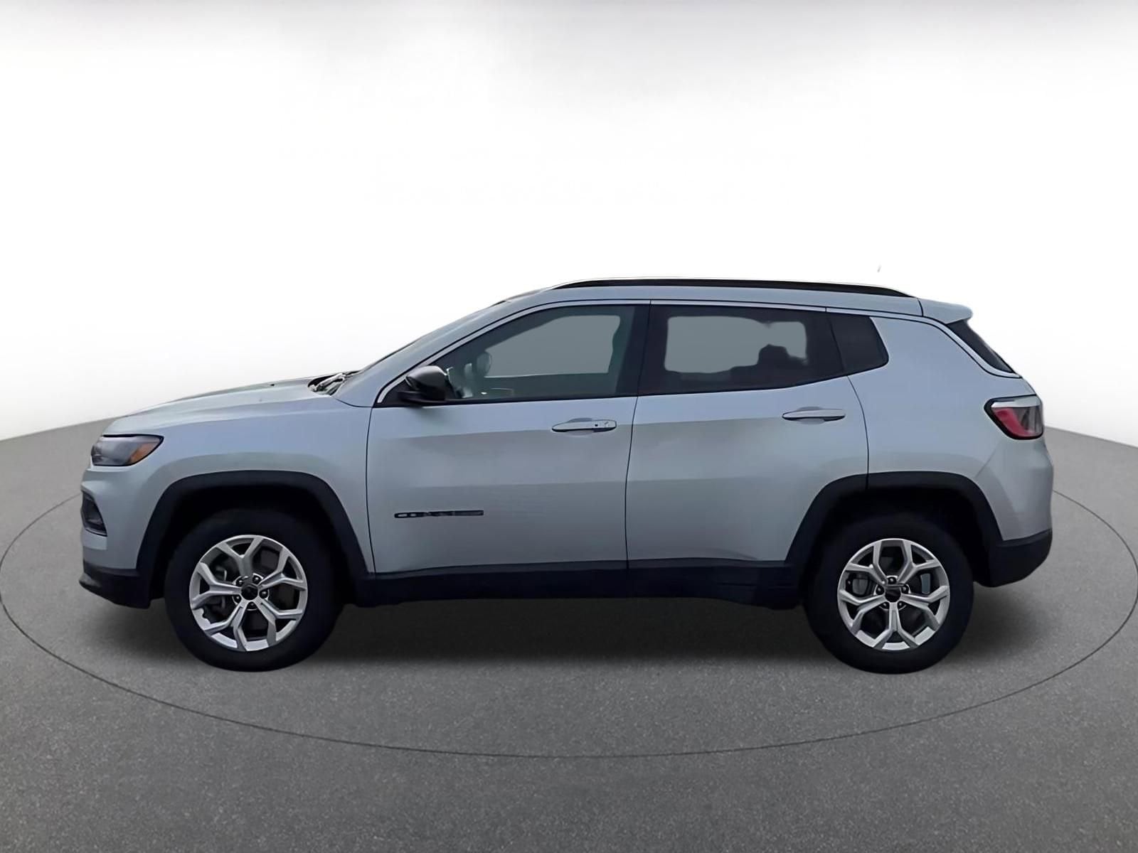 Thumbnail: 2025 Jeep Compass - 8