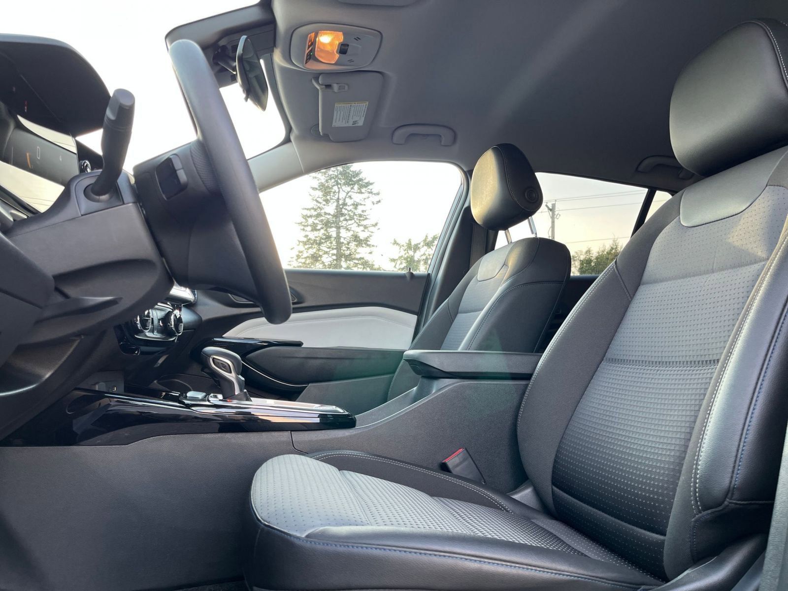 Thumbnail: 2025 Chevrolet Trax - 24