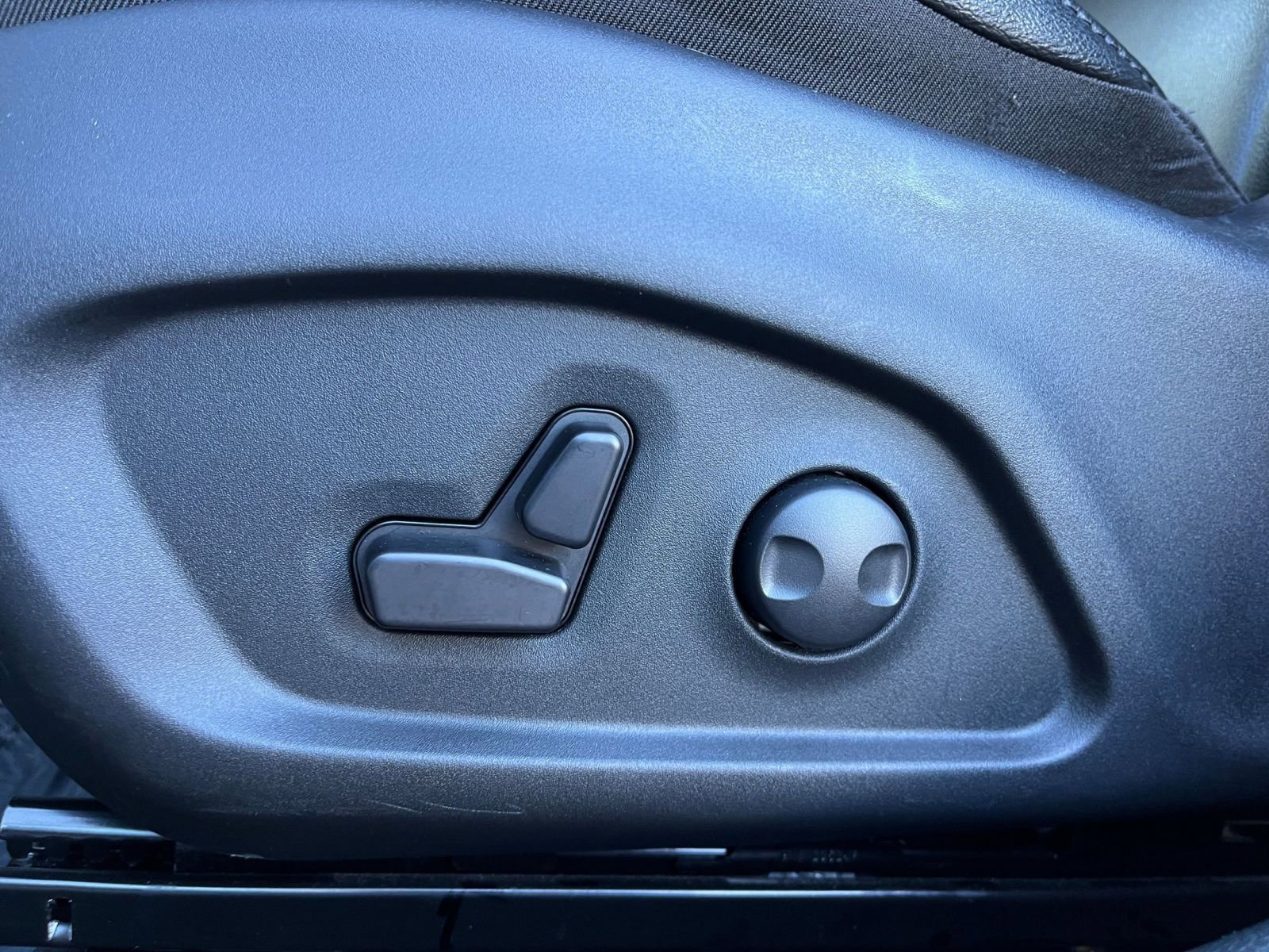 Thumbnail: 2025 Jeep Compass - 24