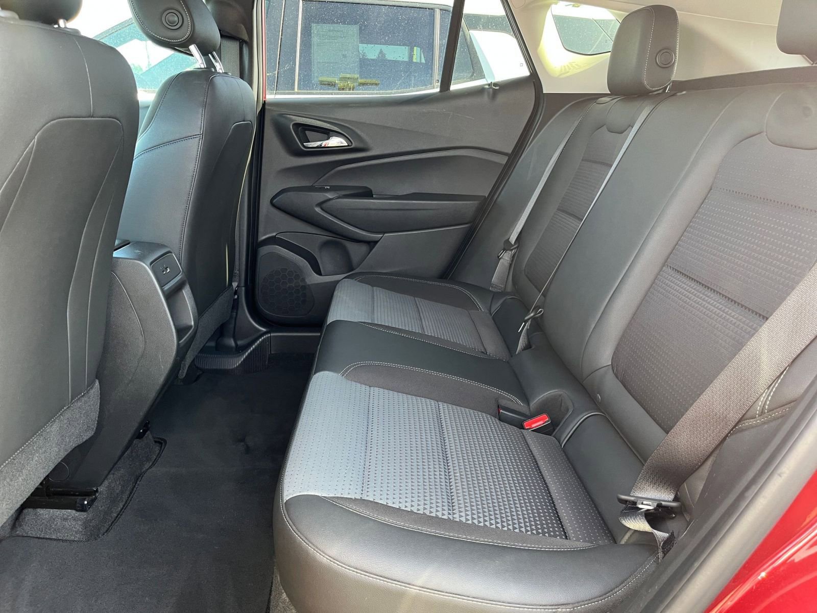 Thumbnail: 2025 Chevrolet Trax - 24