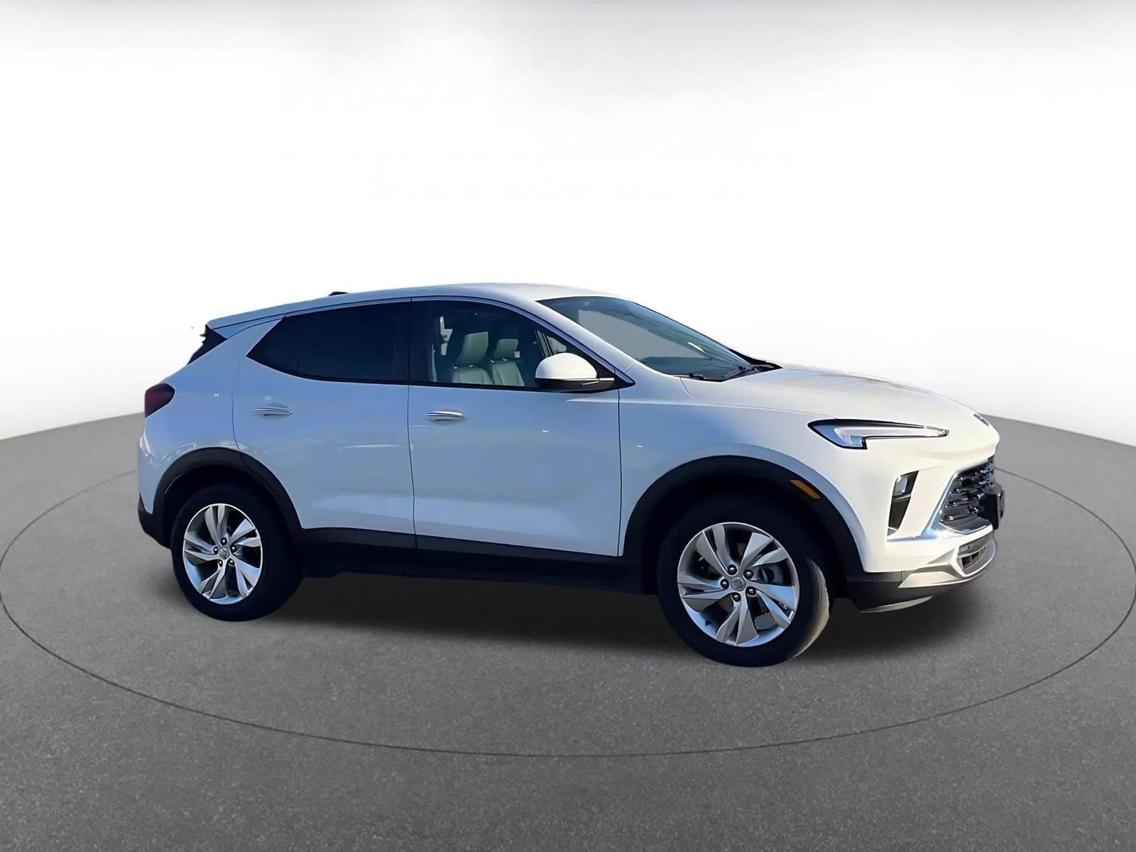 Thumbnail: 2025 Buick Encore GX - 2