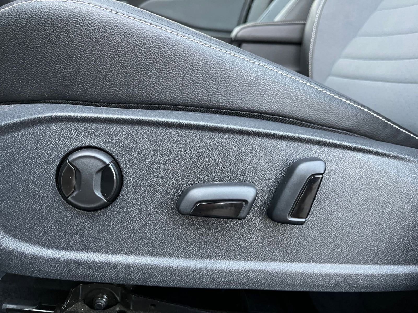 Thumbnail: 2025 Volkswagen Jetta - 23