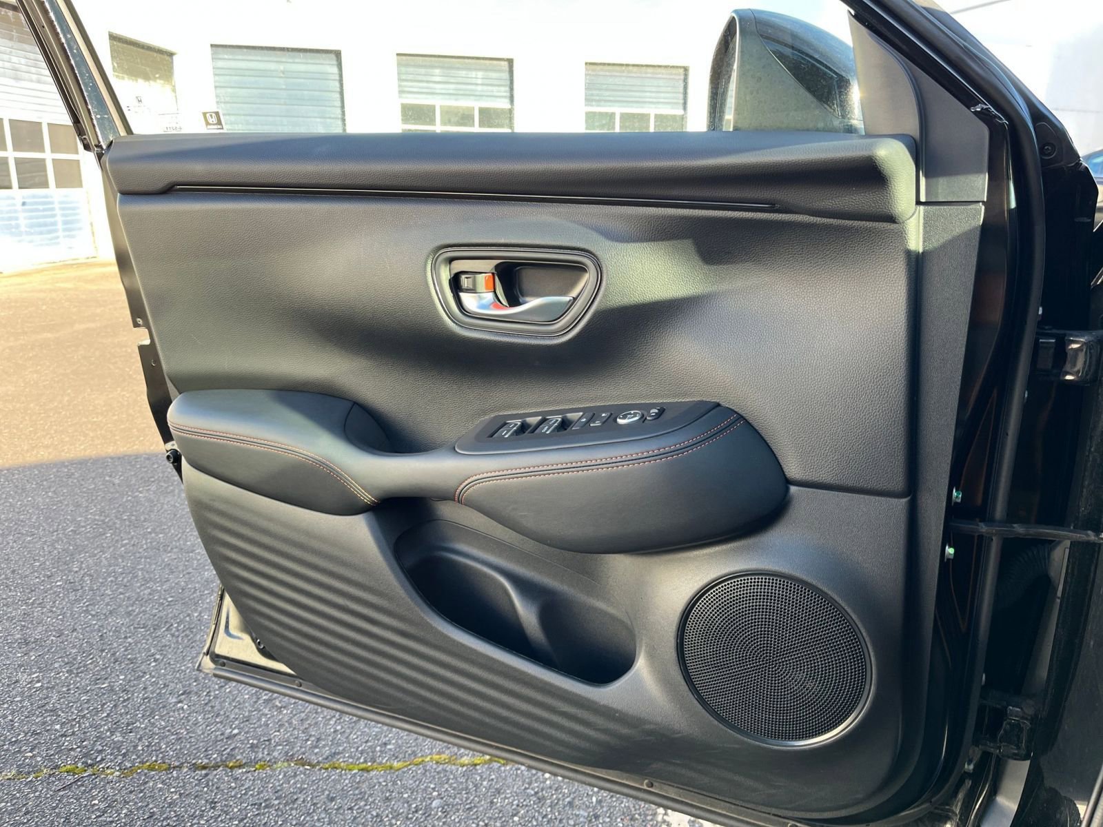 Thumbnail: 2025 Honda HR-V - 20