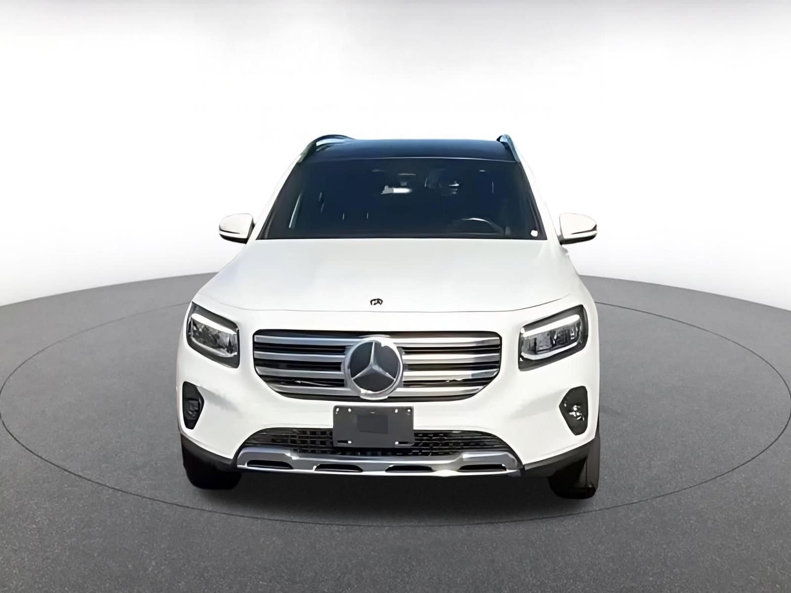 Thumbnail: 2025 Mercedes-Benz GLB - 4