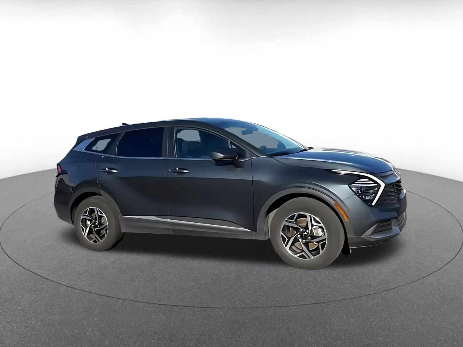 Thumbnail: 2025 Kia Sportage - 2