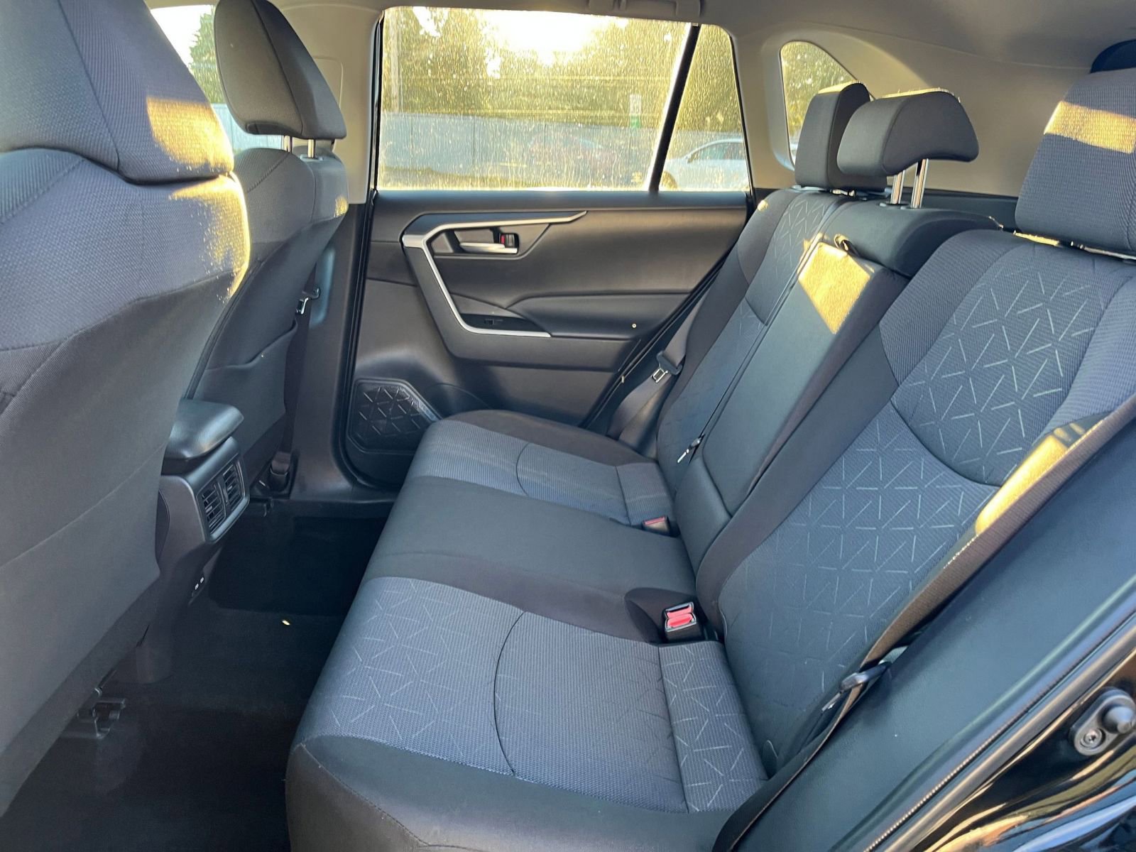 Thumbnail: 2025 Toyota RAV4 - 29