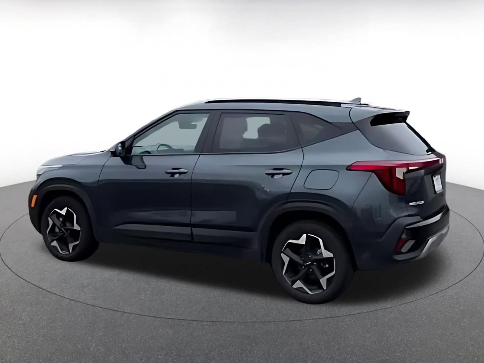 Thumbnail: 2025 Kia Seltos - 16