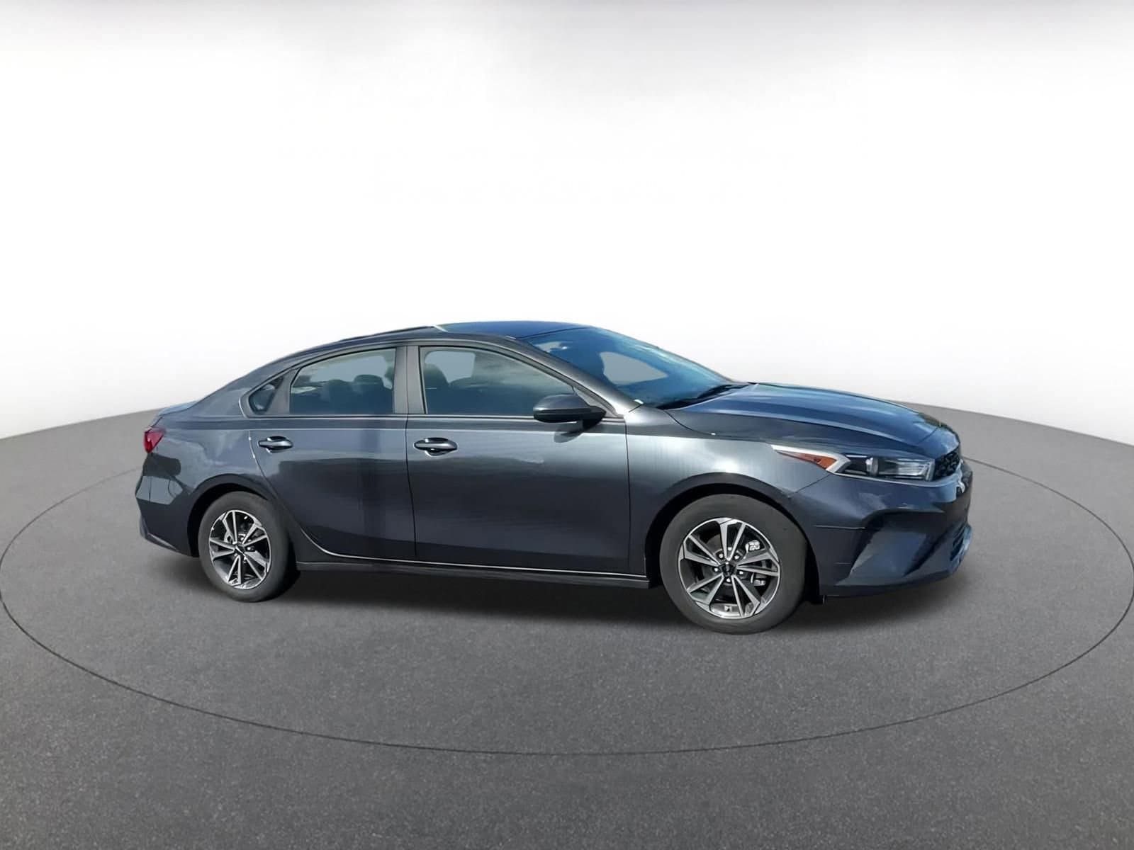 Thumbnail: 2024 Kia Forte - 2