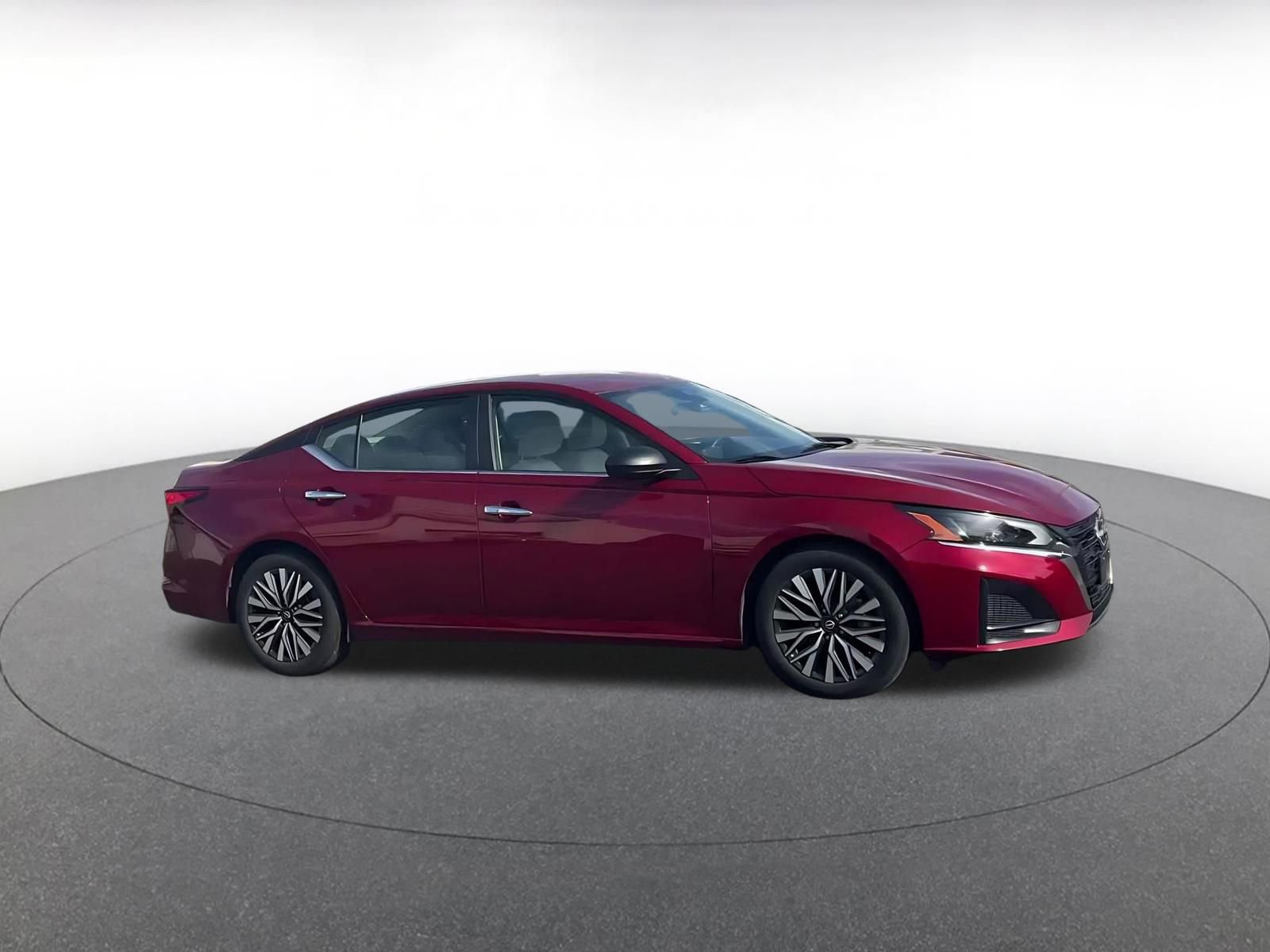 Thumbnail: 2025 Nissan Altima - 2