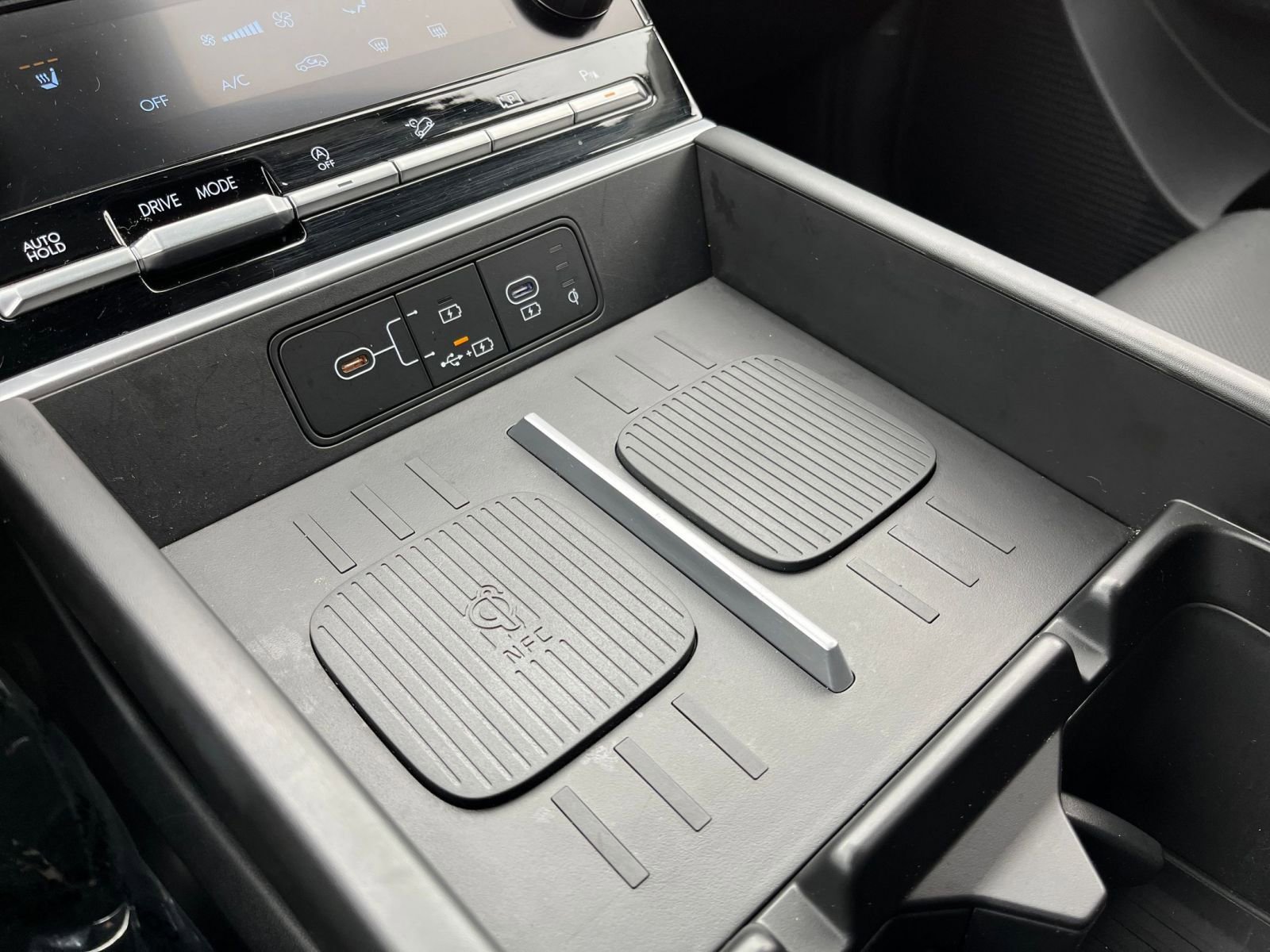 Thumbnail: 2025 Hyundai Santa Fe - 32