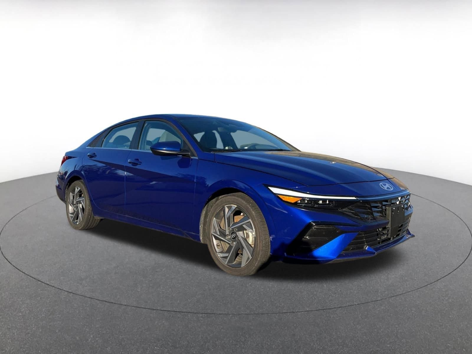 Thumbnail: 2025 Hyundai Elantra - 1