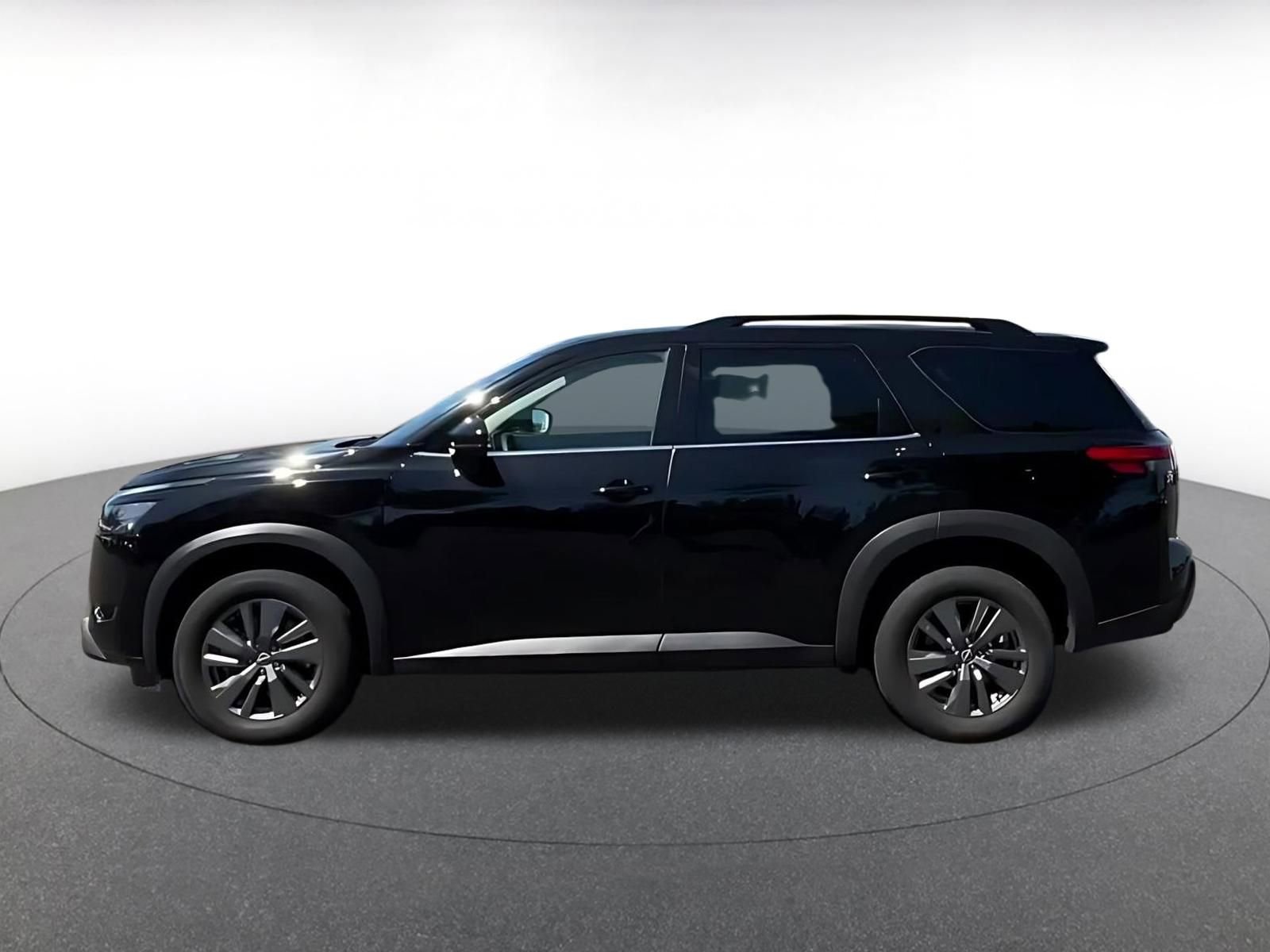 Thumbnail: 2025 Nissan Pathfinder - 8