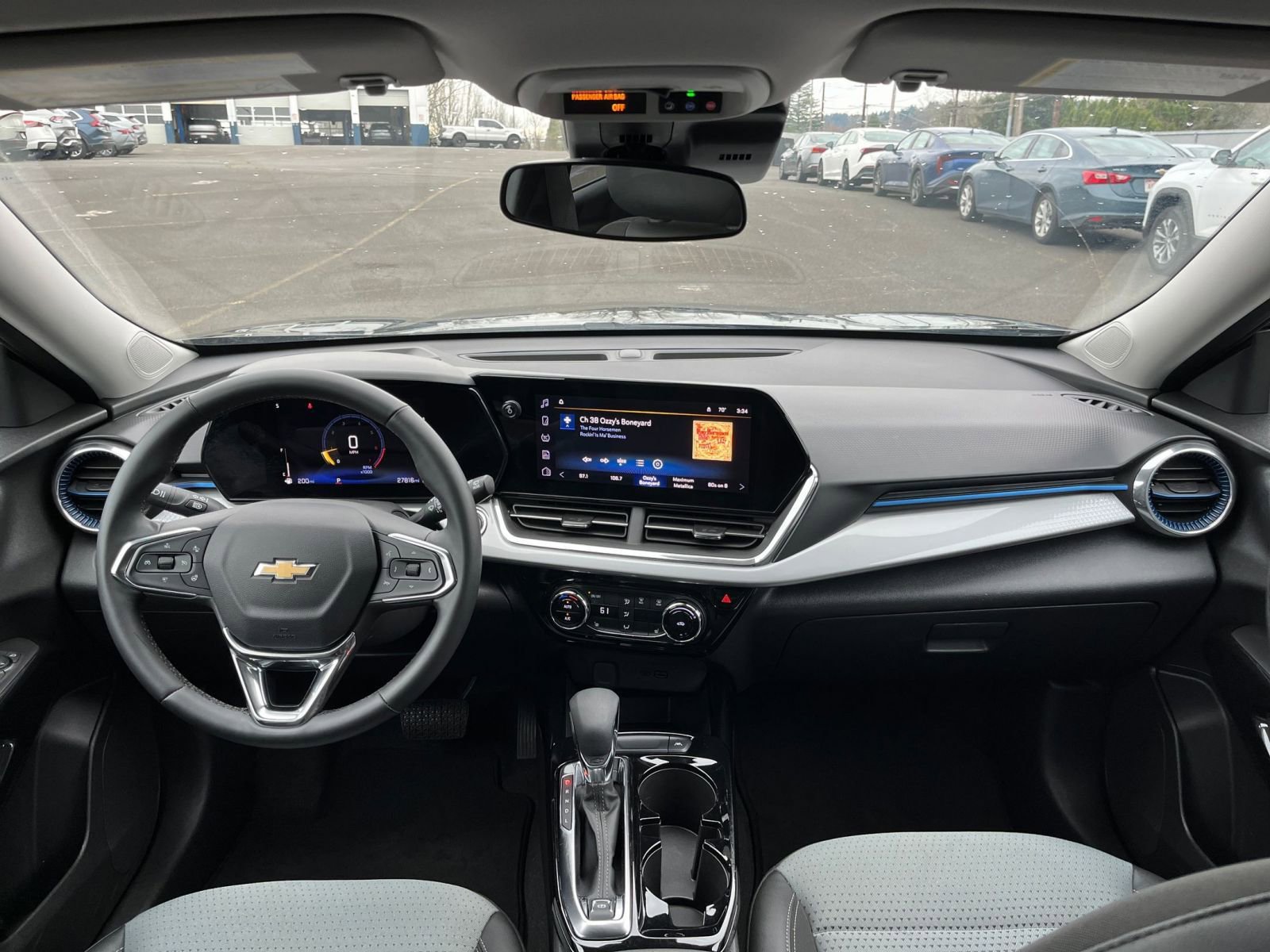 Thumbnail: 2025 Chevrolet Trax - 32