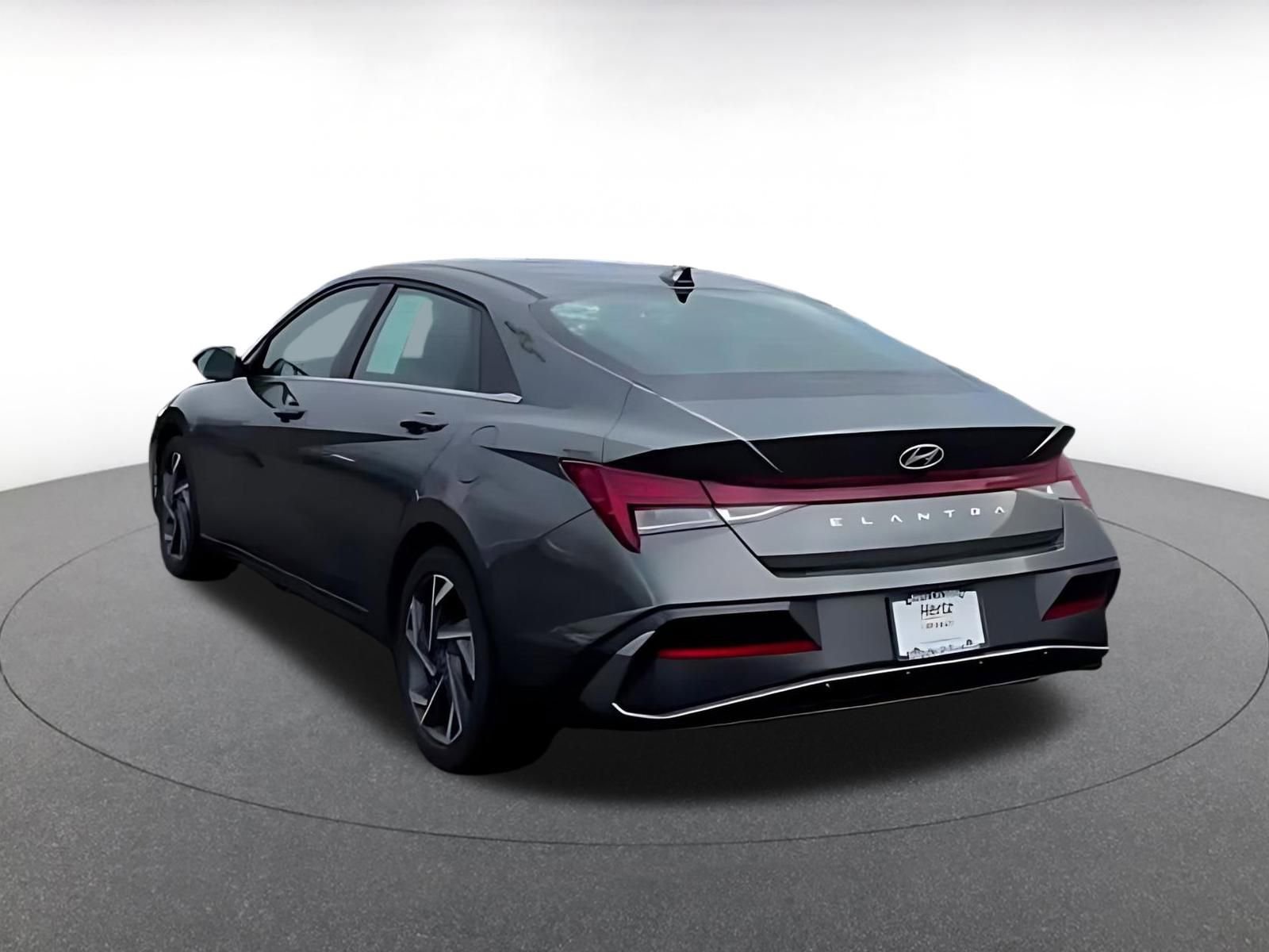 Thumbnail: 2025 Hyundai Elantra - 11