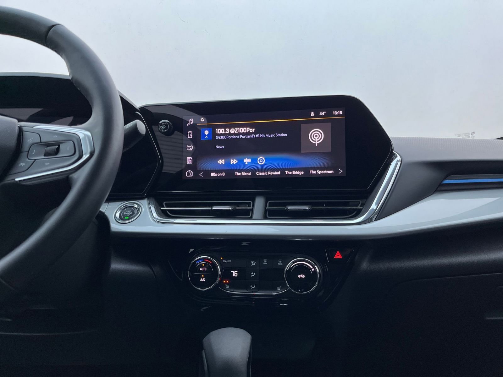 Thumbnail: 2025 Chevrolet Trax - 21