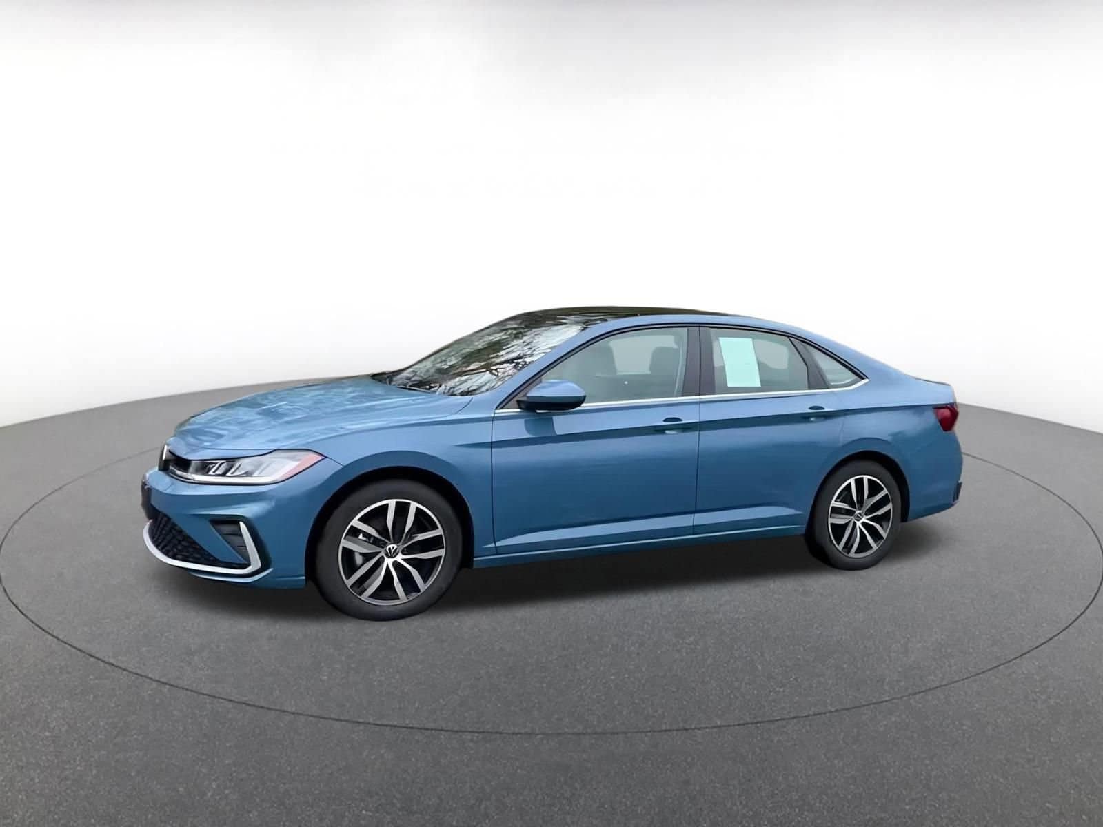 Thumbnail: 2025 Volkswagen Jetta - 9