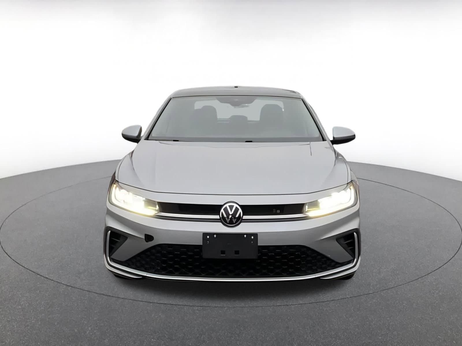 Thumbnail: 2025 Volkswagen Jetta - 4