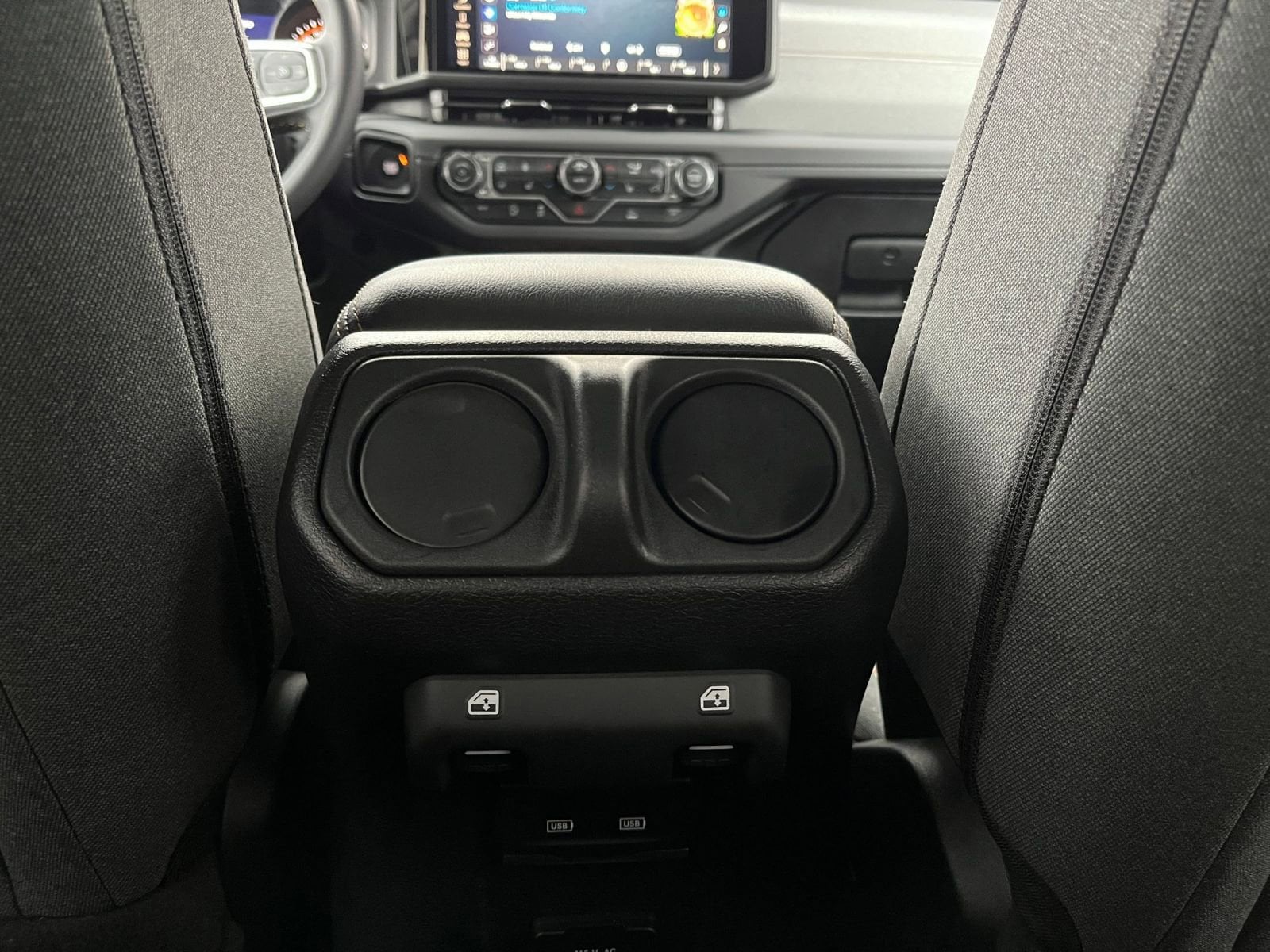 Thumbnail: 2025 Jeep Wrangler - 23