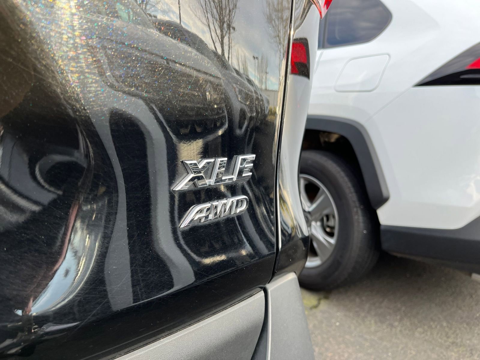 Thumbnail: 2025 Toyota RAV4 - 17