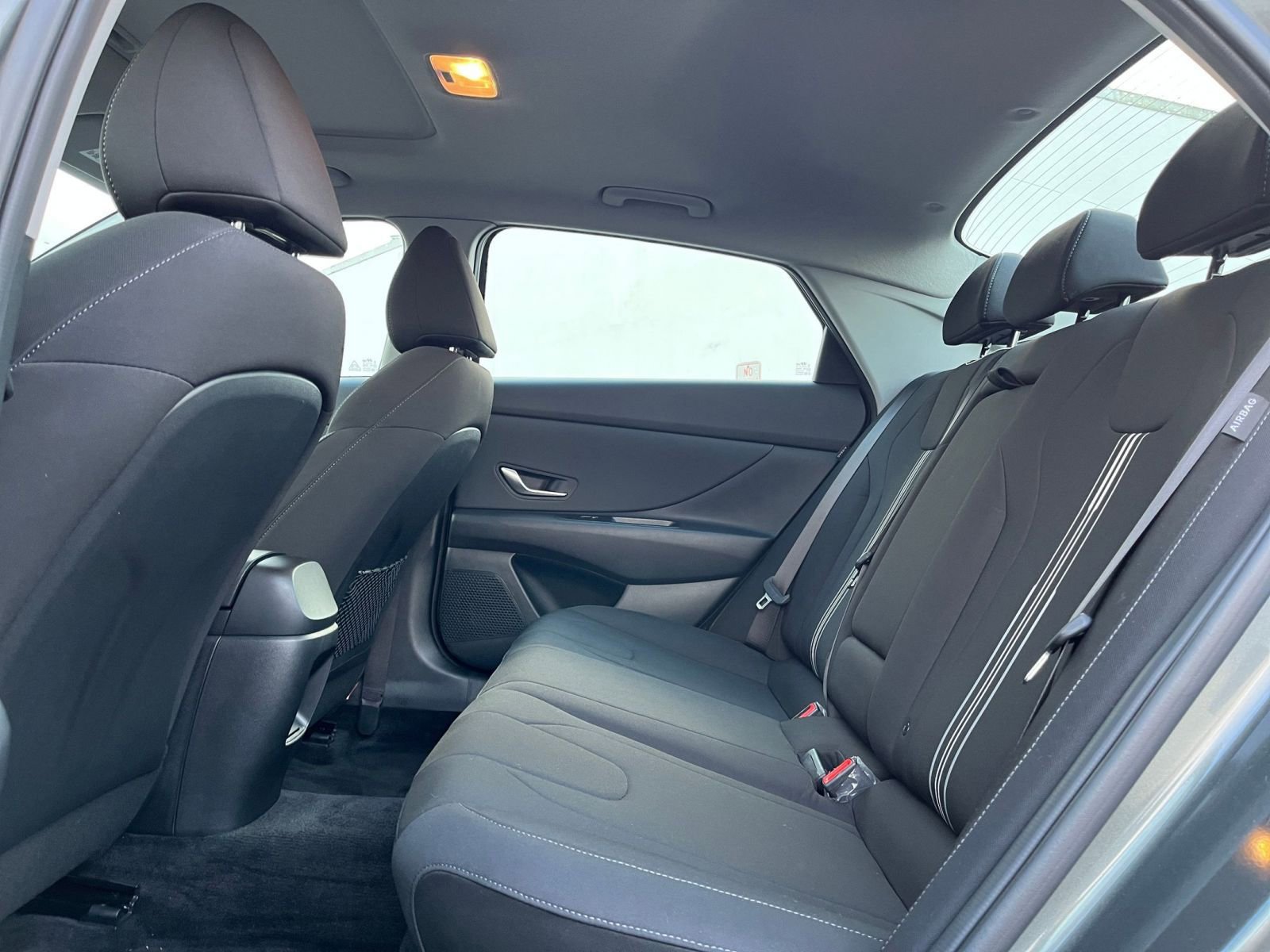 Thumbnail: 2025 Hyundai Elantra - 25