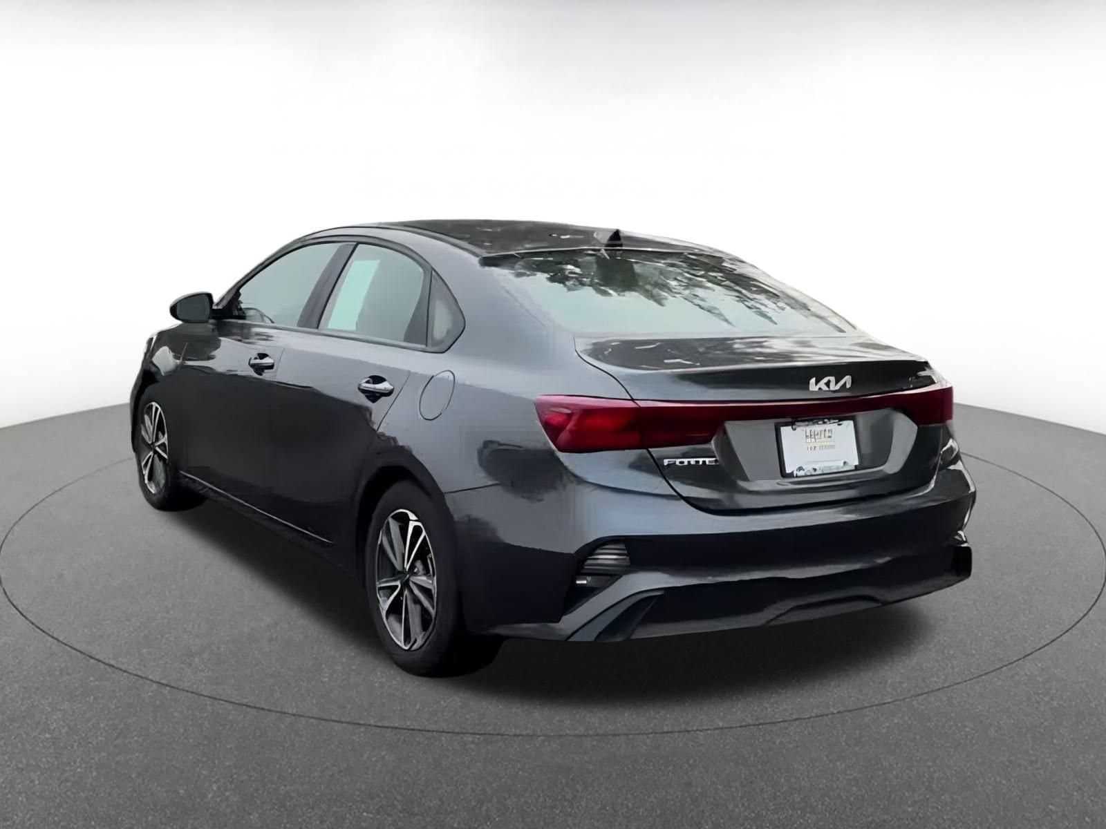 Thumbnail: 2024 Kia Forte - 11