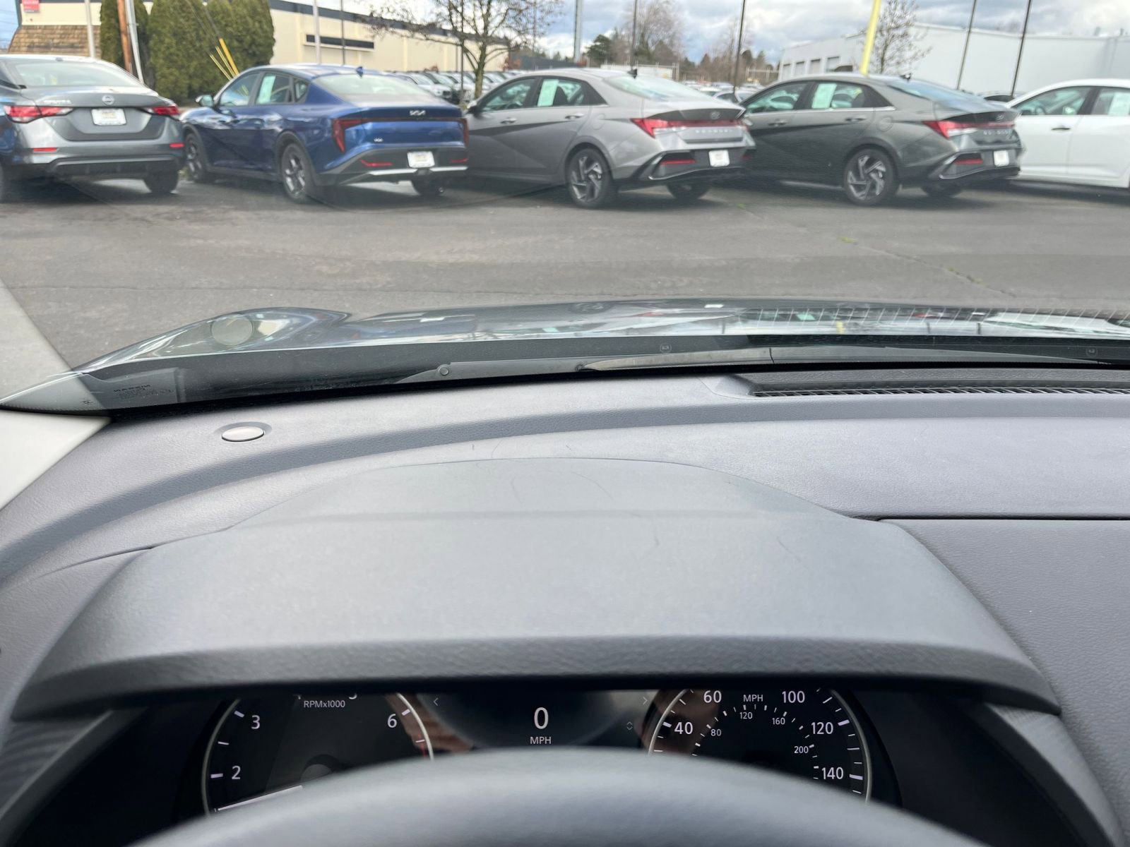 Thumbnail: 2025 Nissan Sentra - 32