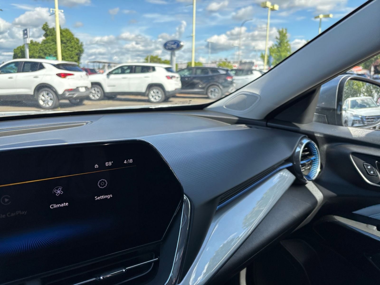 Thumbnail: 2025 Chevrolet Trax - 34