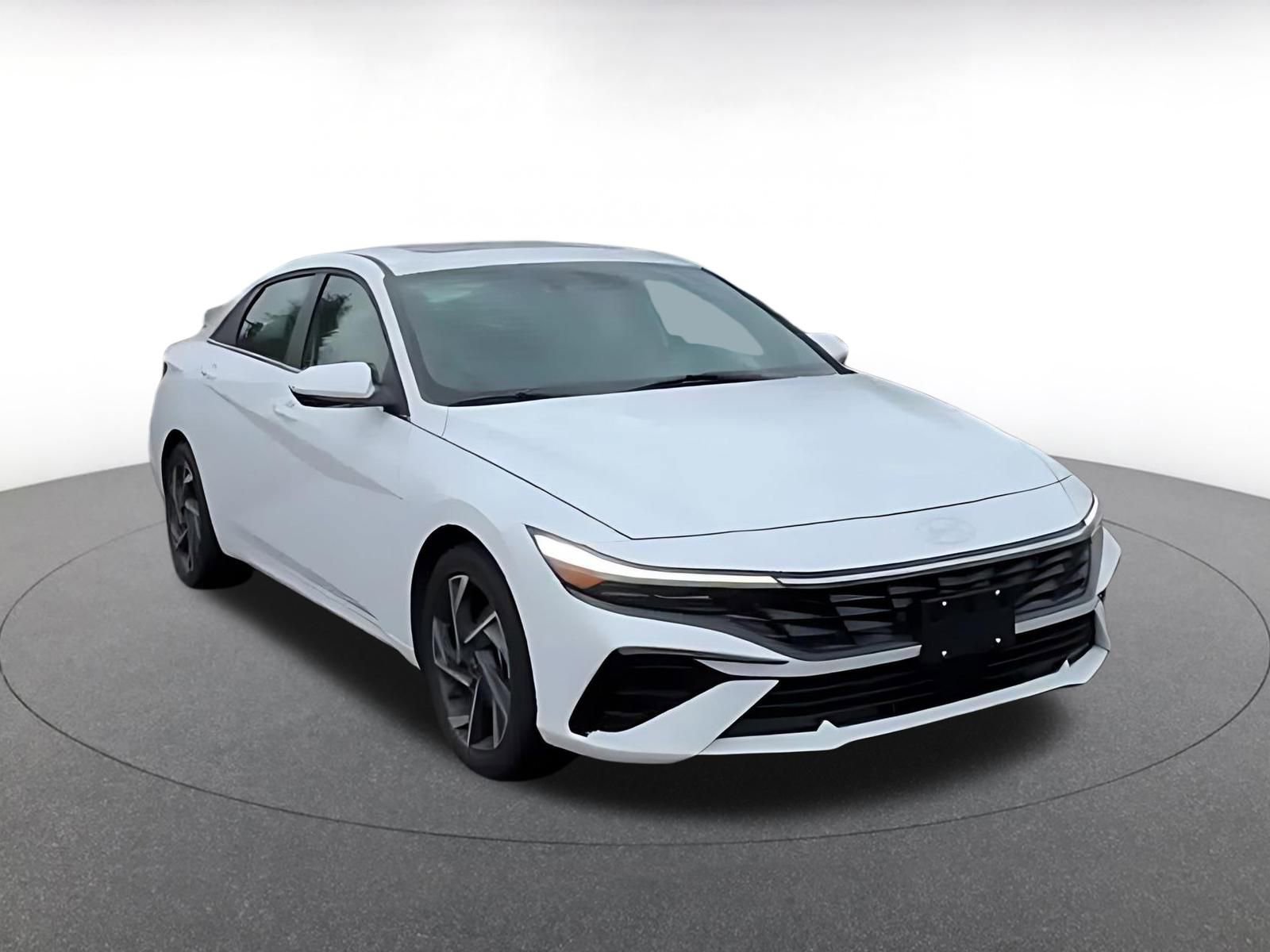 Thumbnail: 2025 Hyundai Elantra - 3