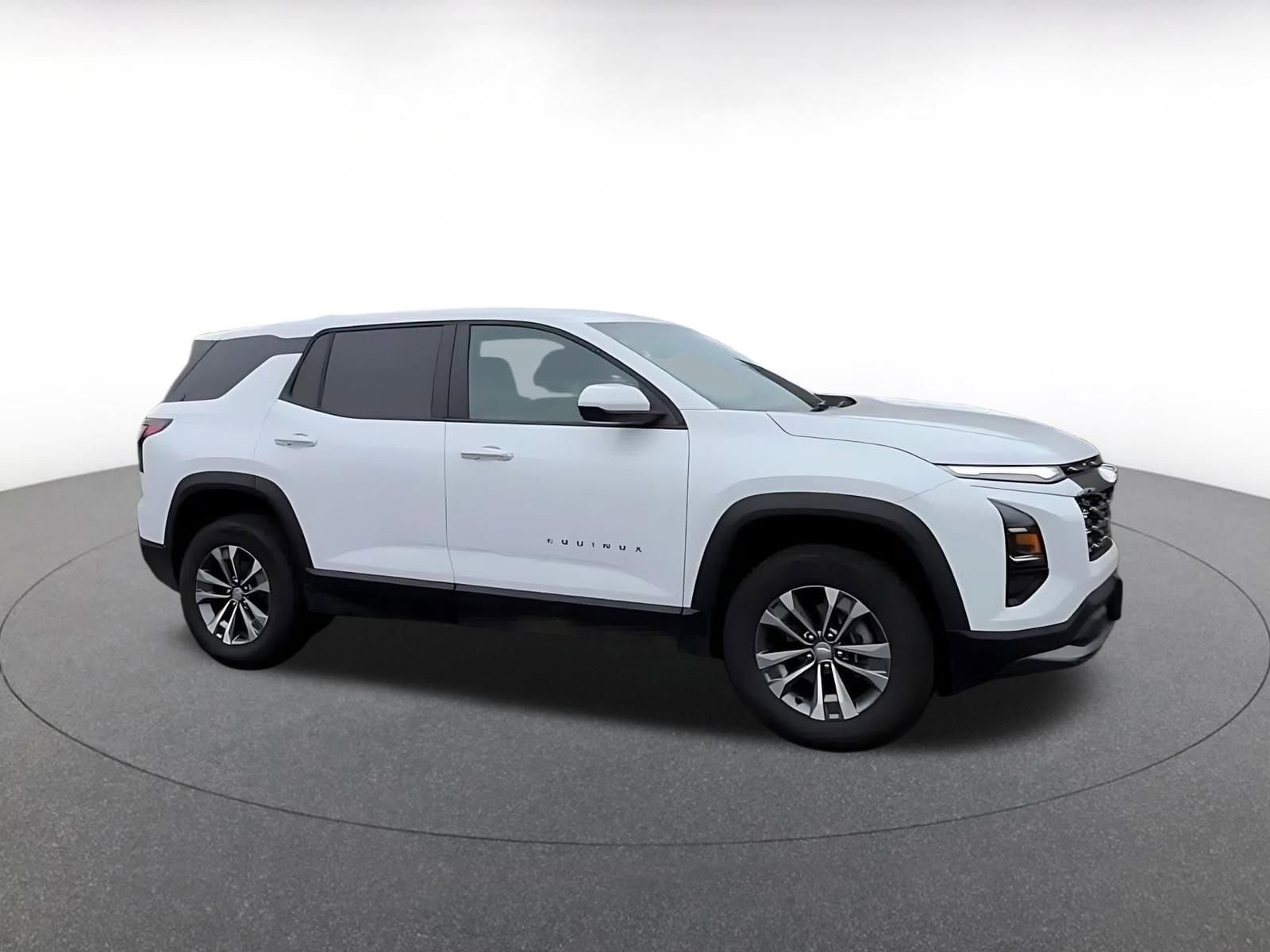 Thumbnail: 2025 Chevrolet Equinox - 2