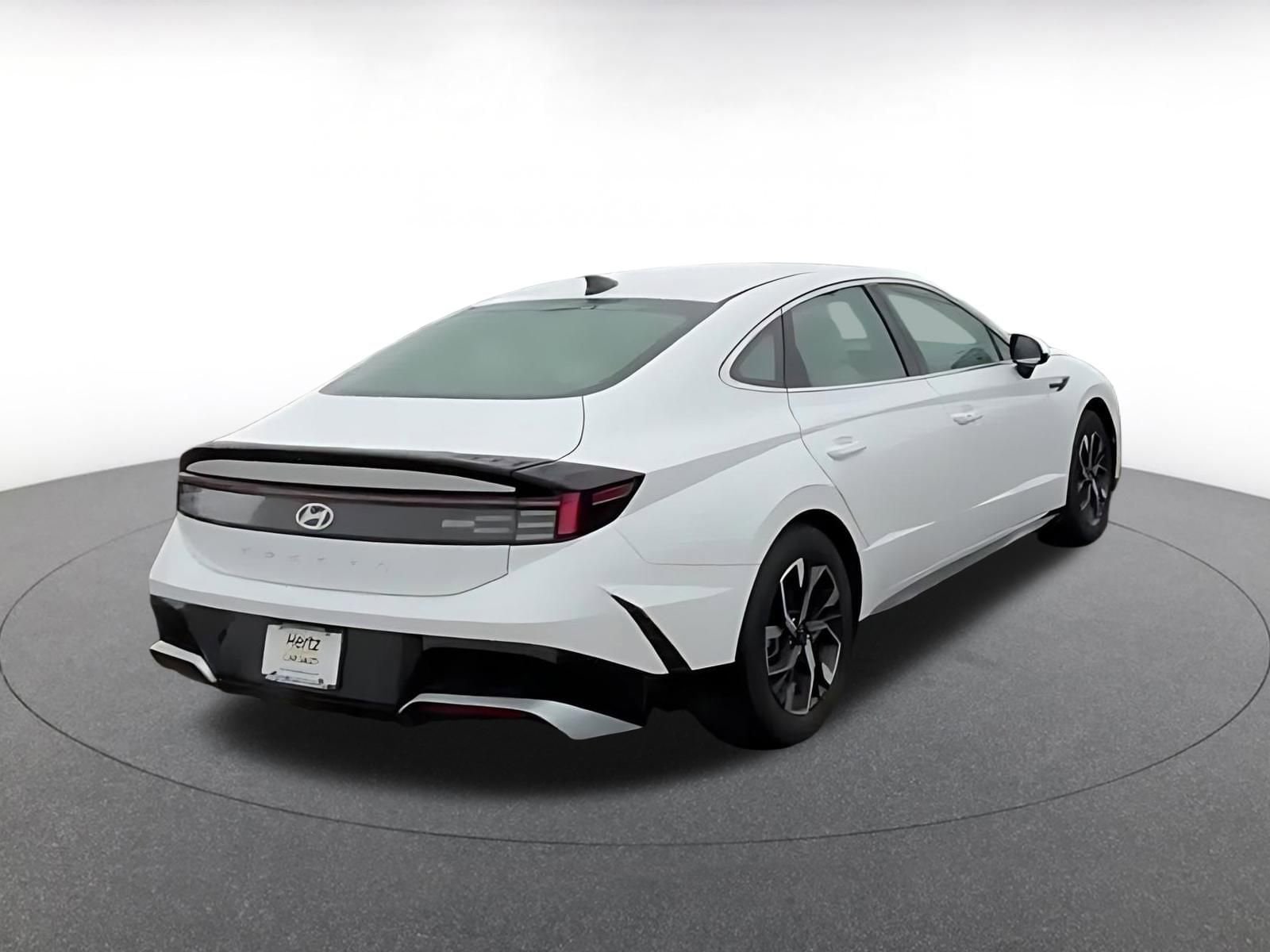 Thumbnail: 2025 Hyundai Sonata - 9