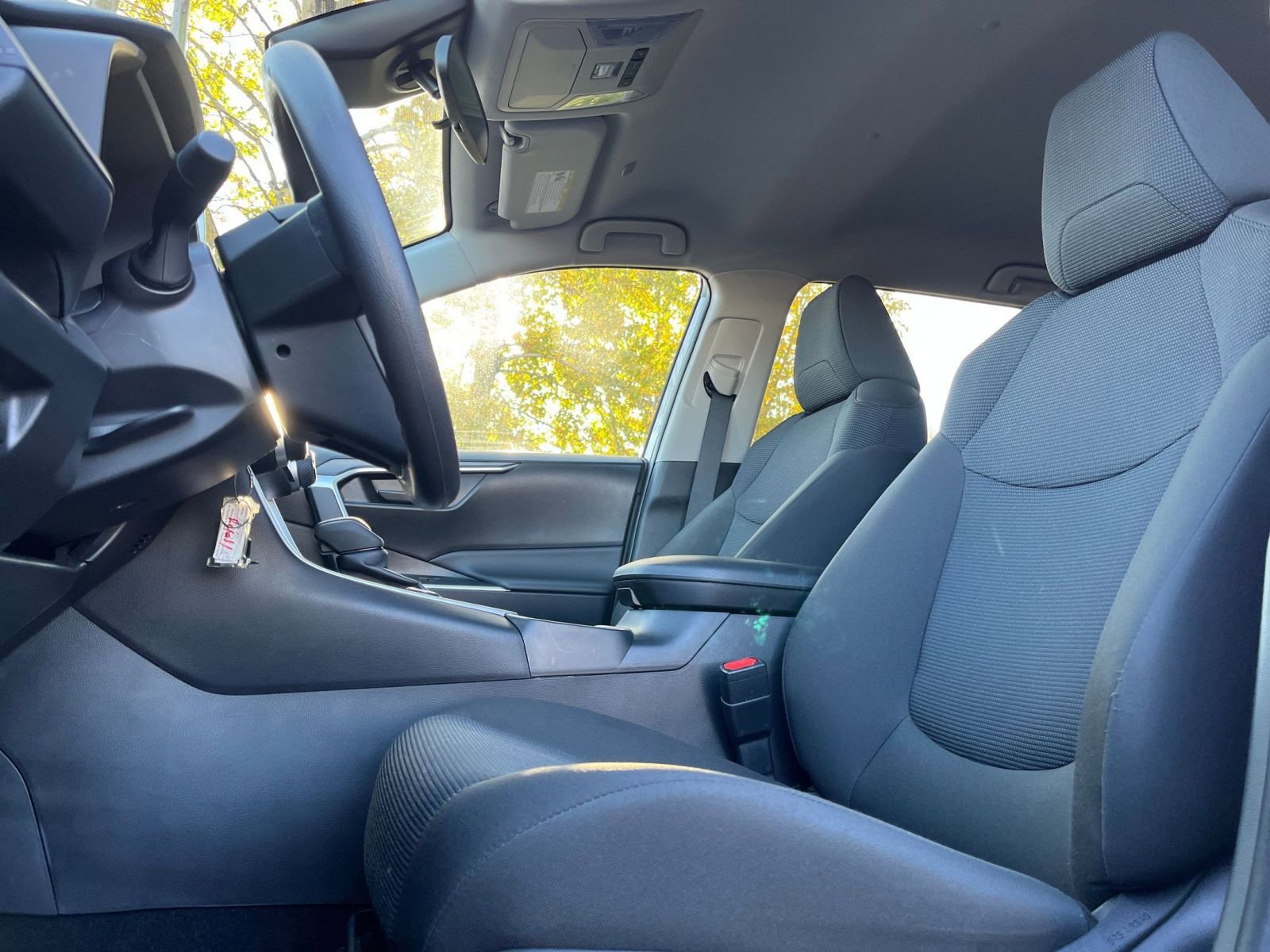 Thumbnail: 2025 Toyota RAV4 - 25