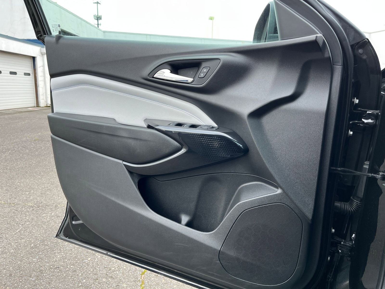 Thumbnail: 2025 Chevrolet Trax - 20