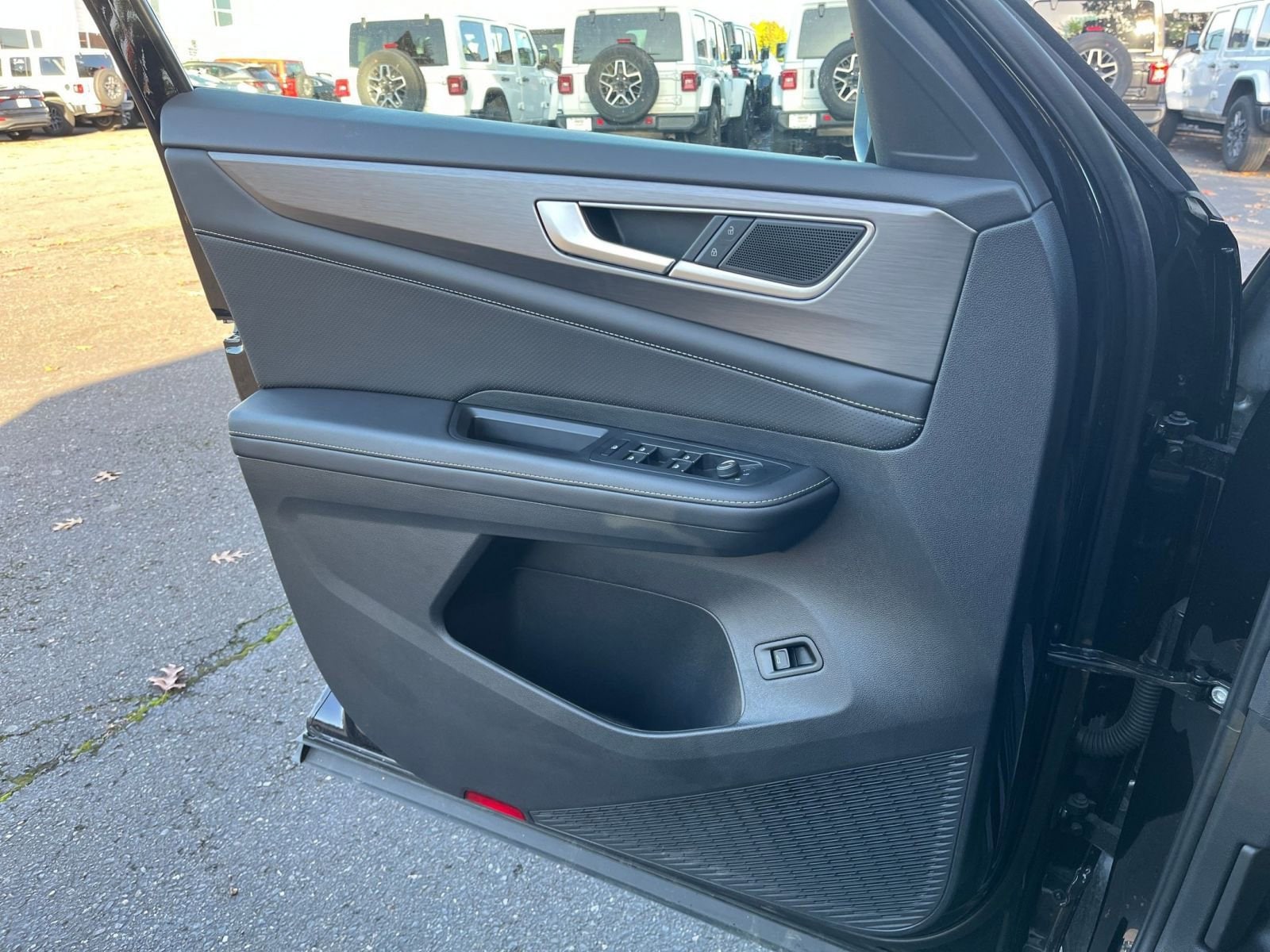 Thumbnail: 2025 Volkswagen Atlas - 20