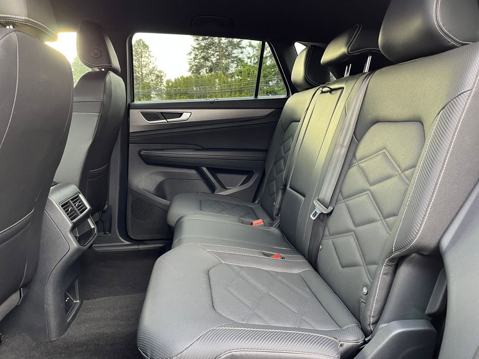 Thumbnail: 2025 Volkswagen Atlas - 27