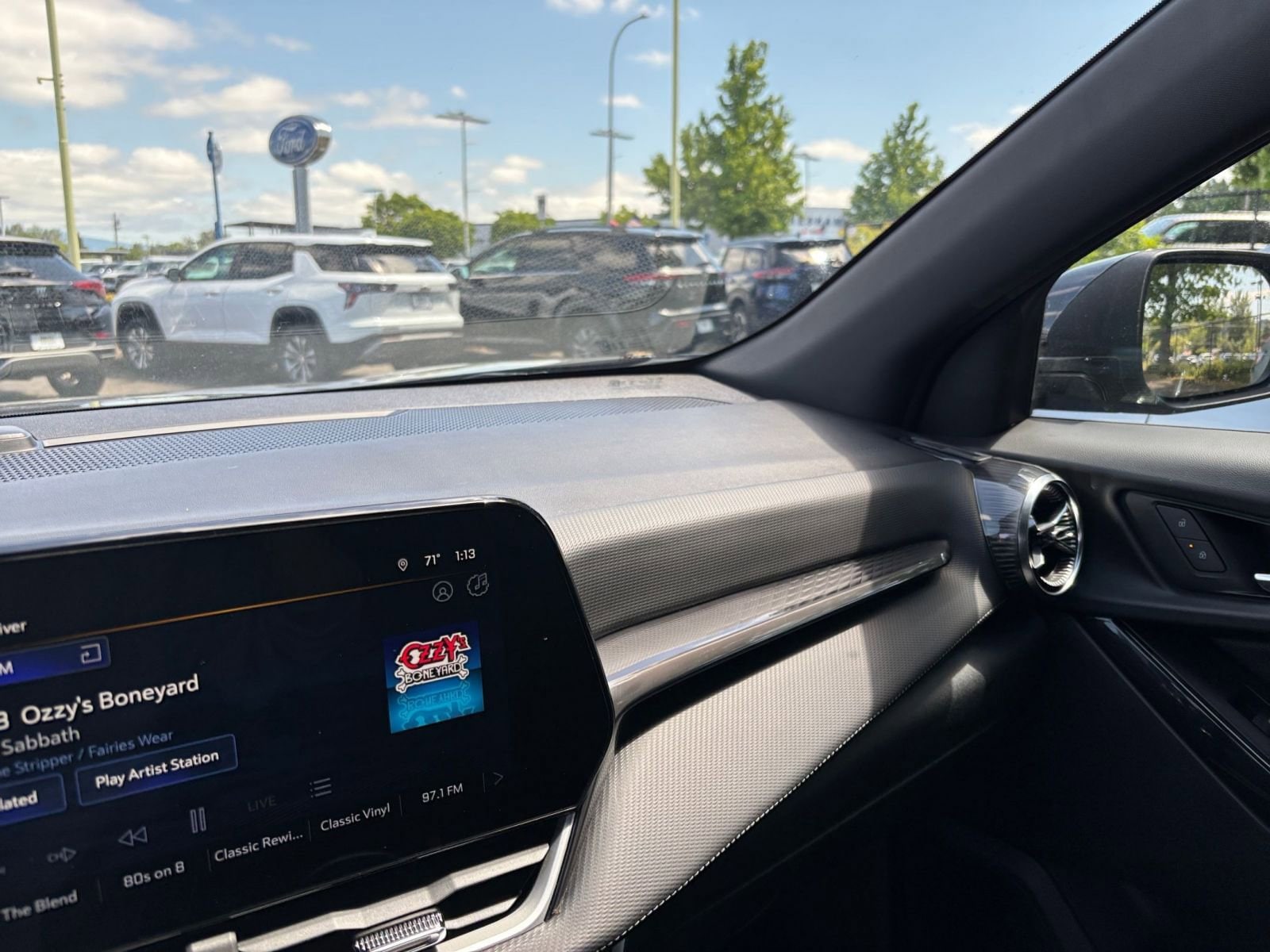 Thumbnail: 2025 Chevrolet Equinox - 35