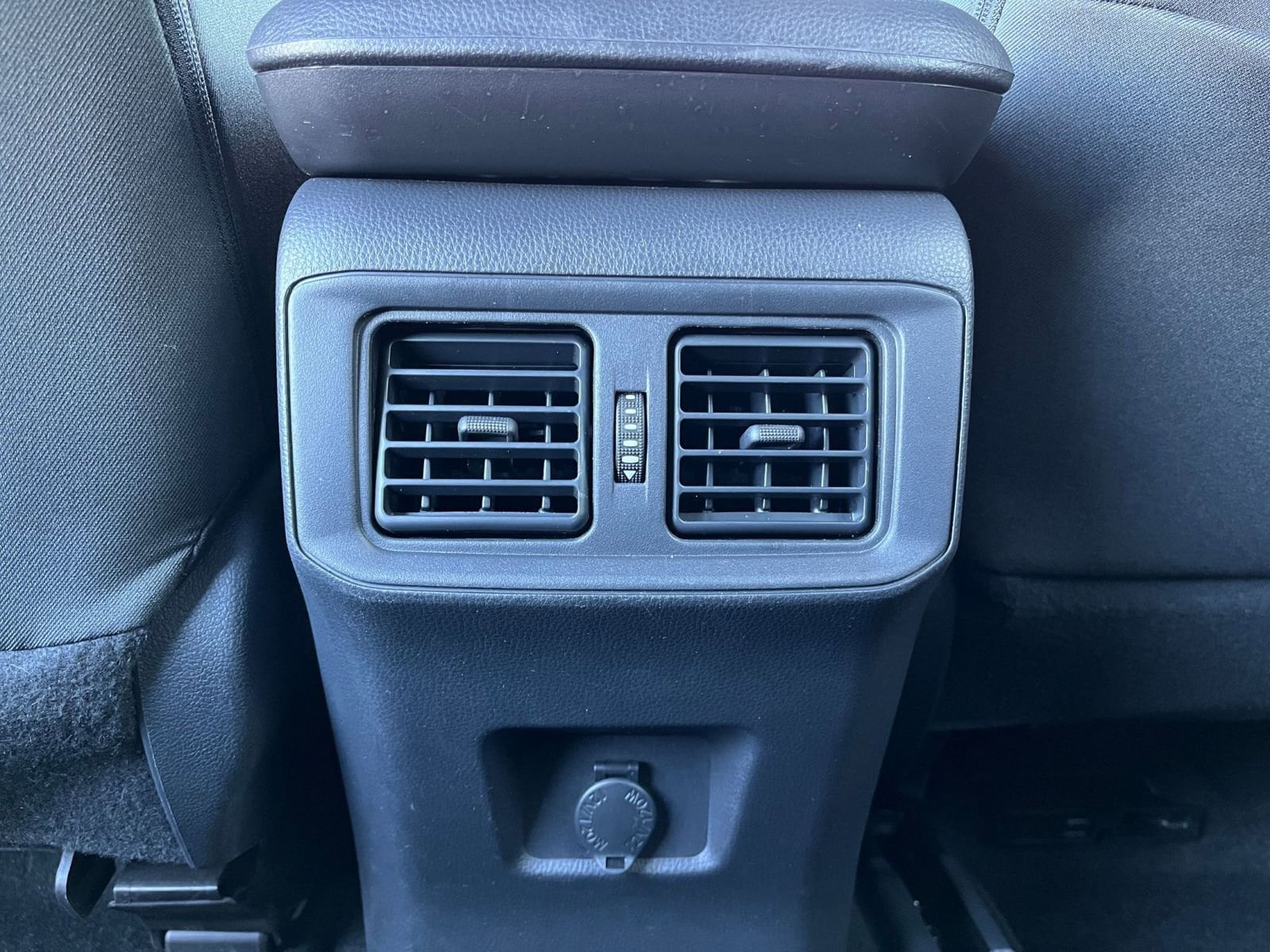 Thumbnail: 2025 Toyota RAV4 - 23