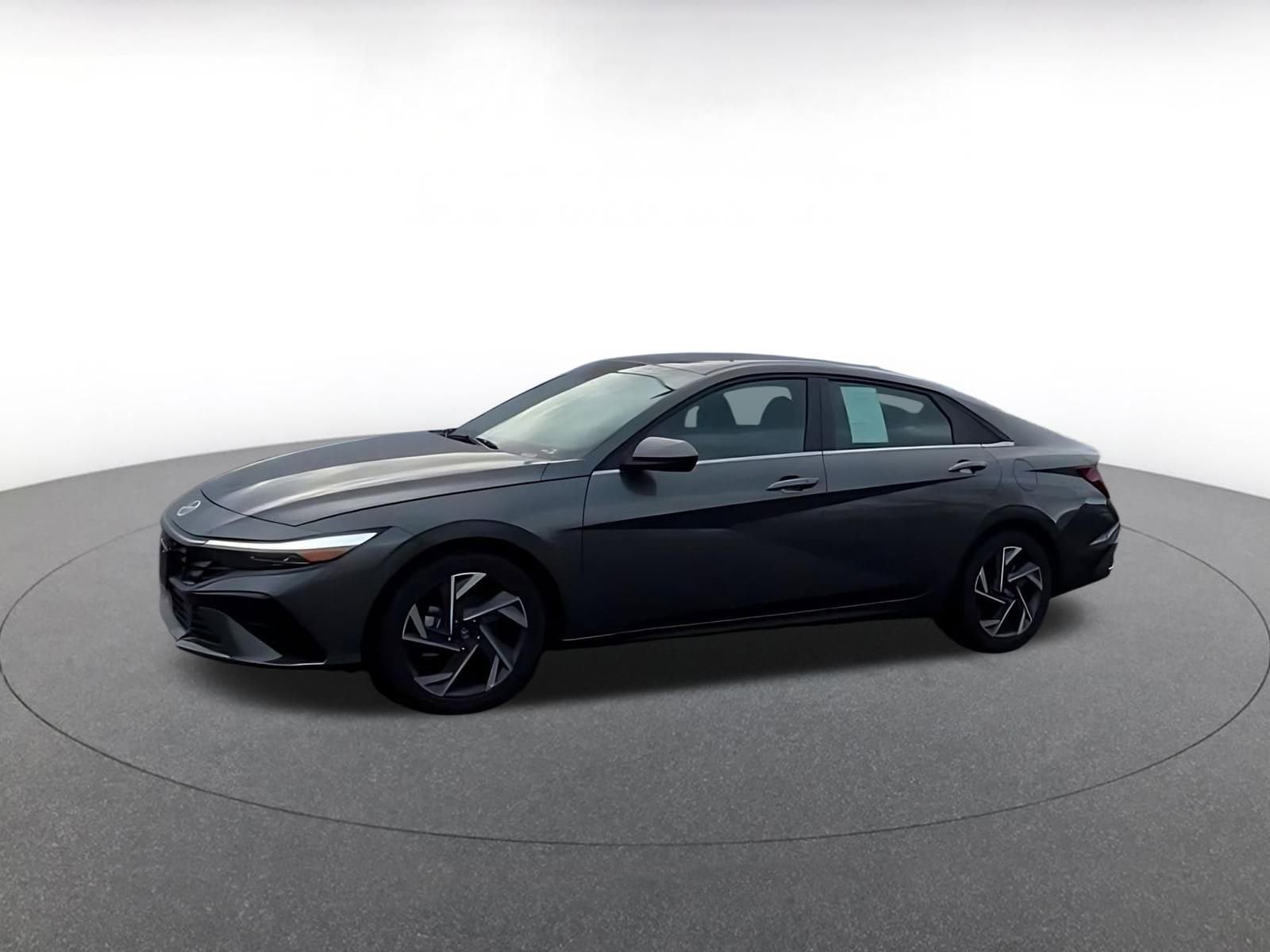 Thumbnail: 2025 Hyundai Elantra - 8