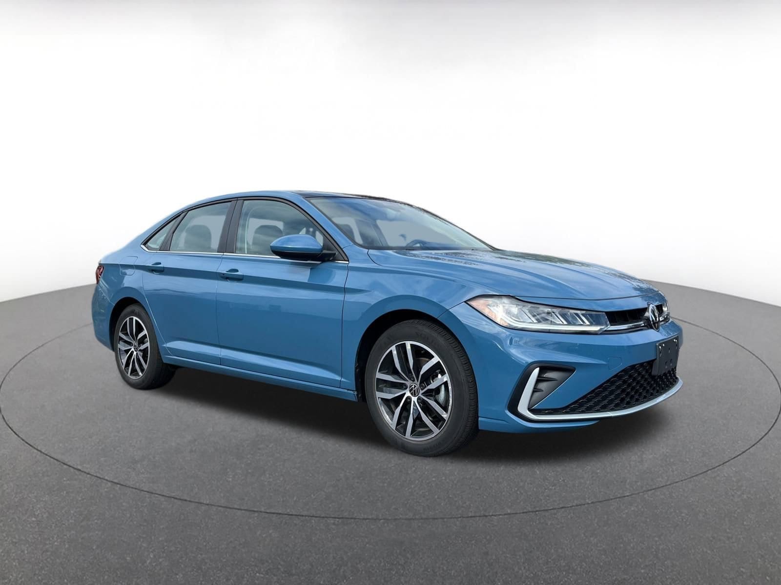 Thumbnail: 2025 Volkswagen Jetta - 1