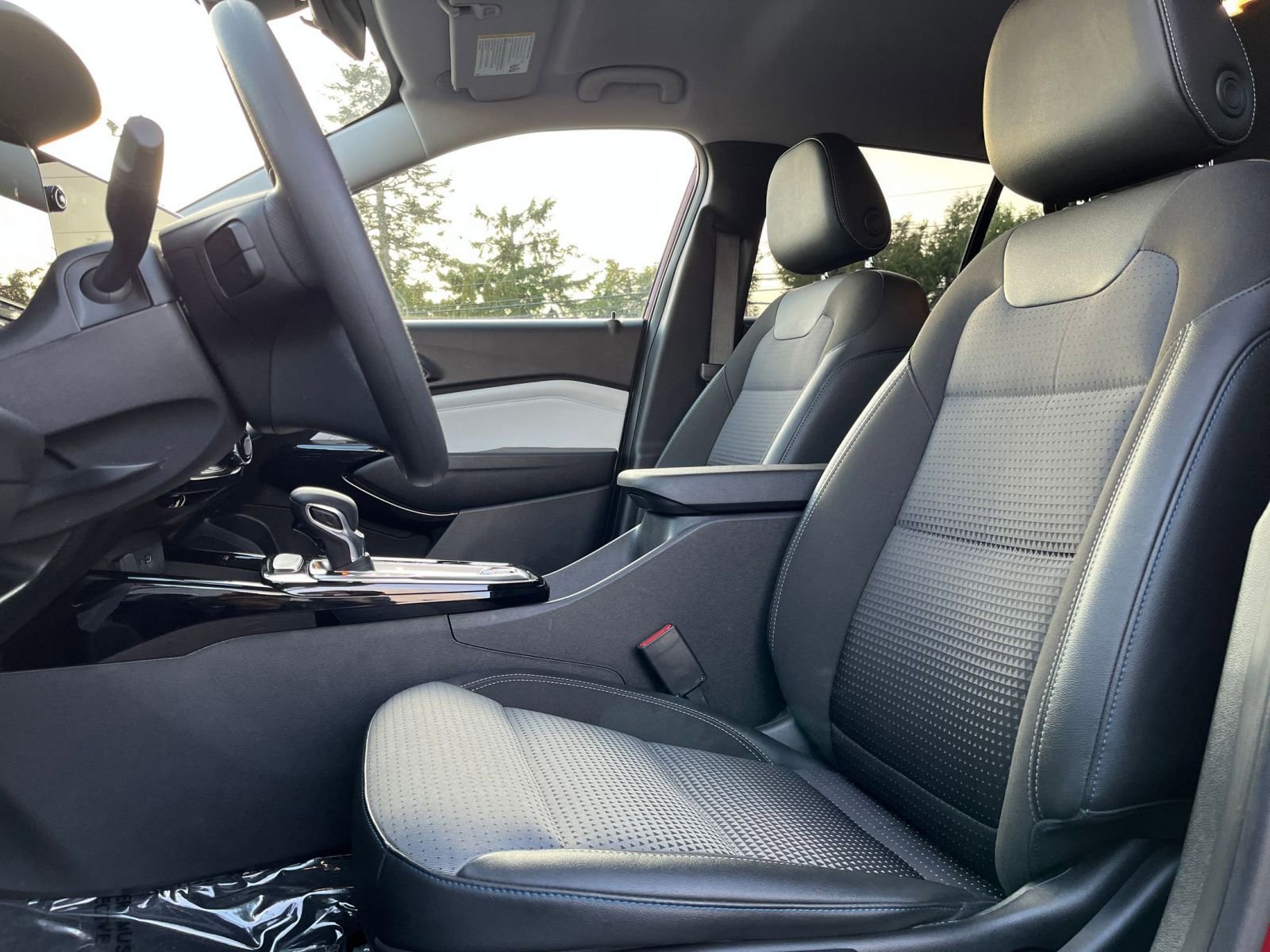 Thumbnail: 2025 Chevrolet Trax - 24