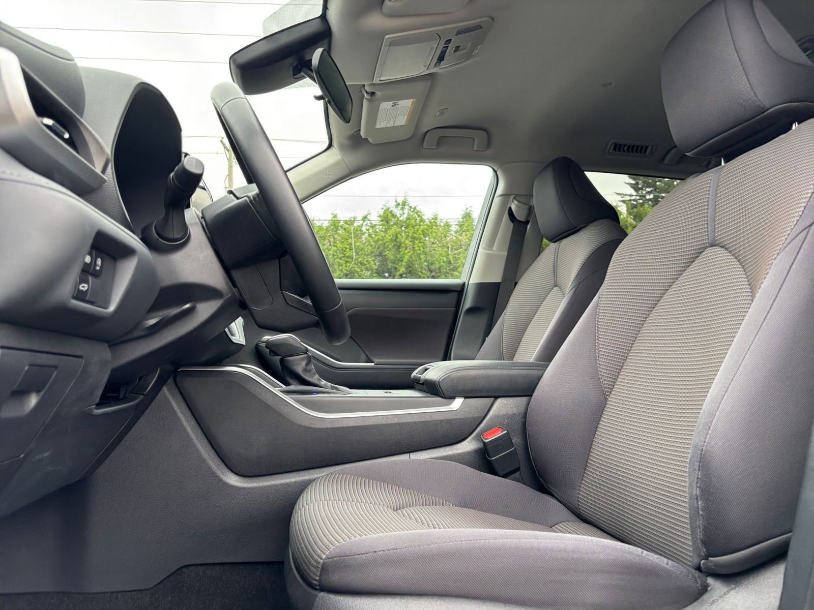 Thumbnail: 2025 Toyota Highlander - 28