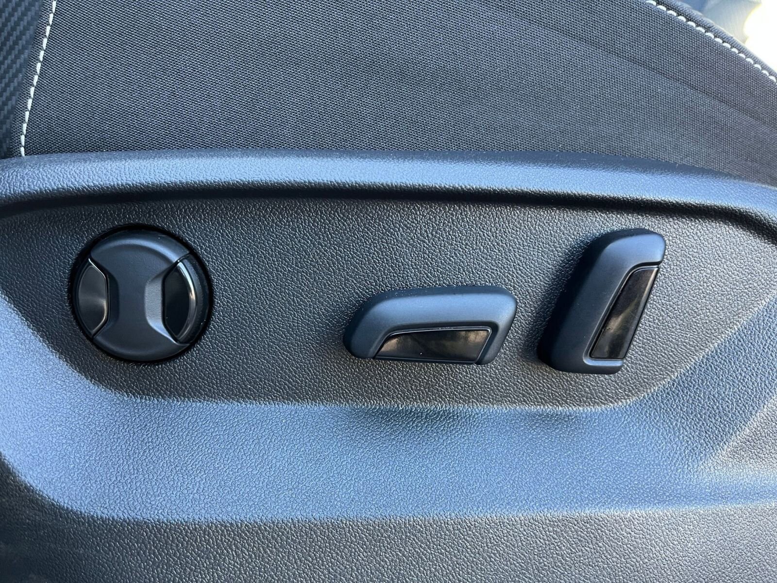 Thumbnail: 2024 Volkswagen Atlas - 25