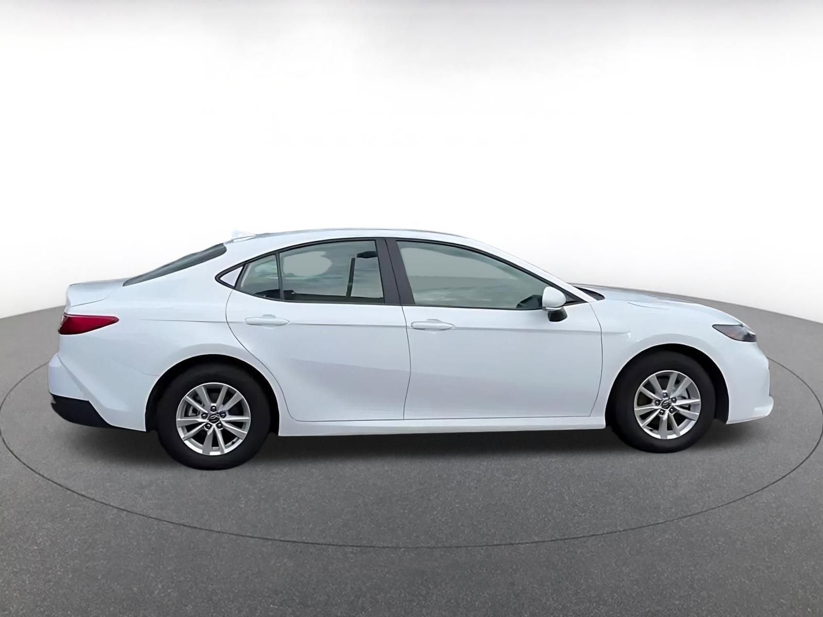 Thumbnail: 2025 Toyota Camry - 16