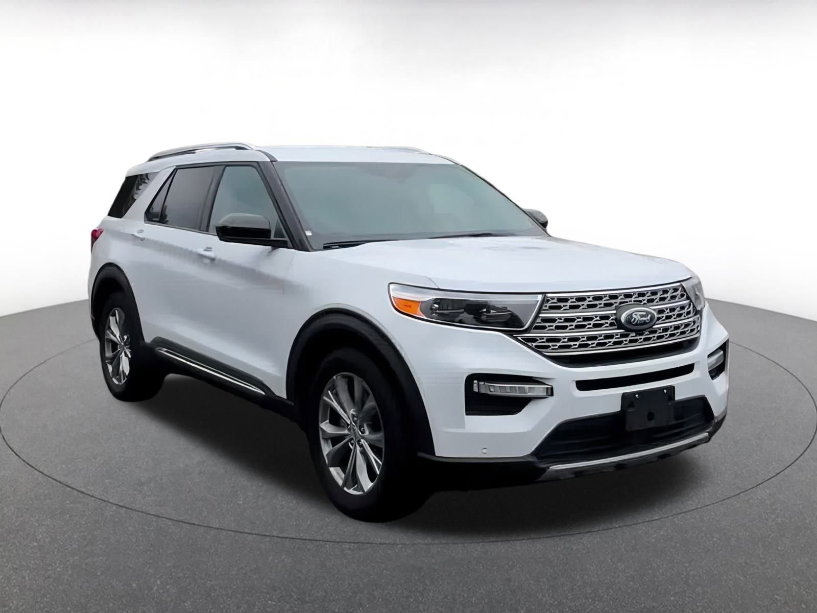 Thumbnail: 2023 Ford Explorer - 3