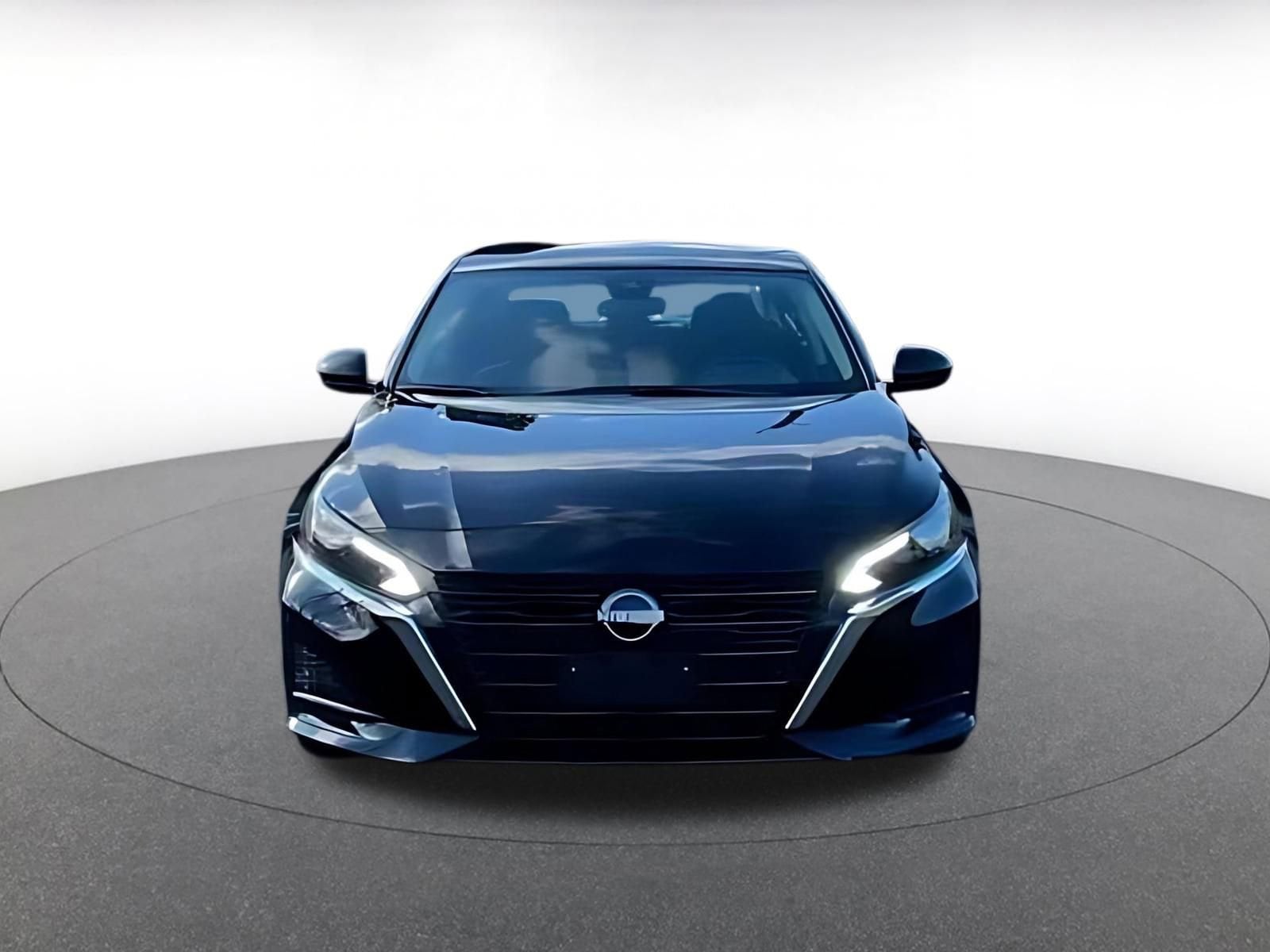 Thumbnail: 2025 Nissan Altima - 4