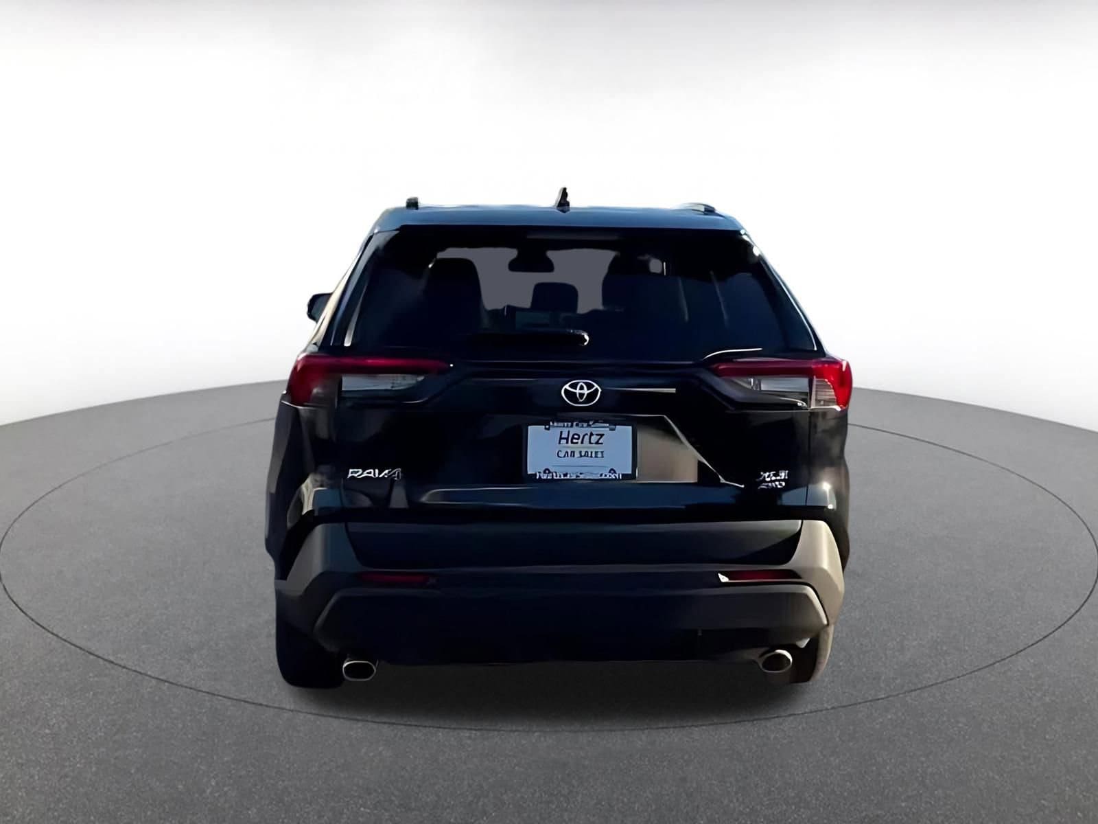 Thumbnail: 2025 Toyota RAV4 - 10