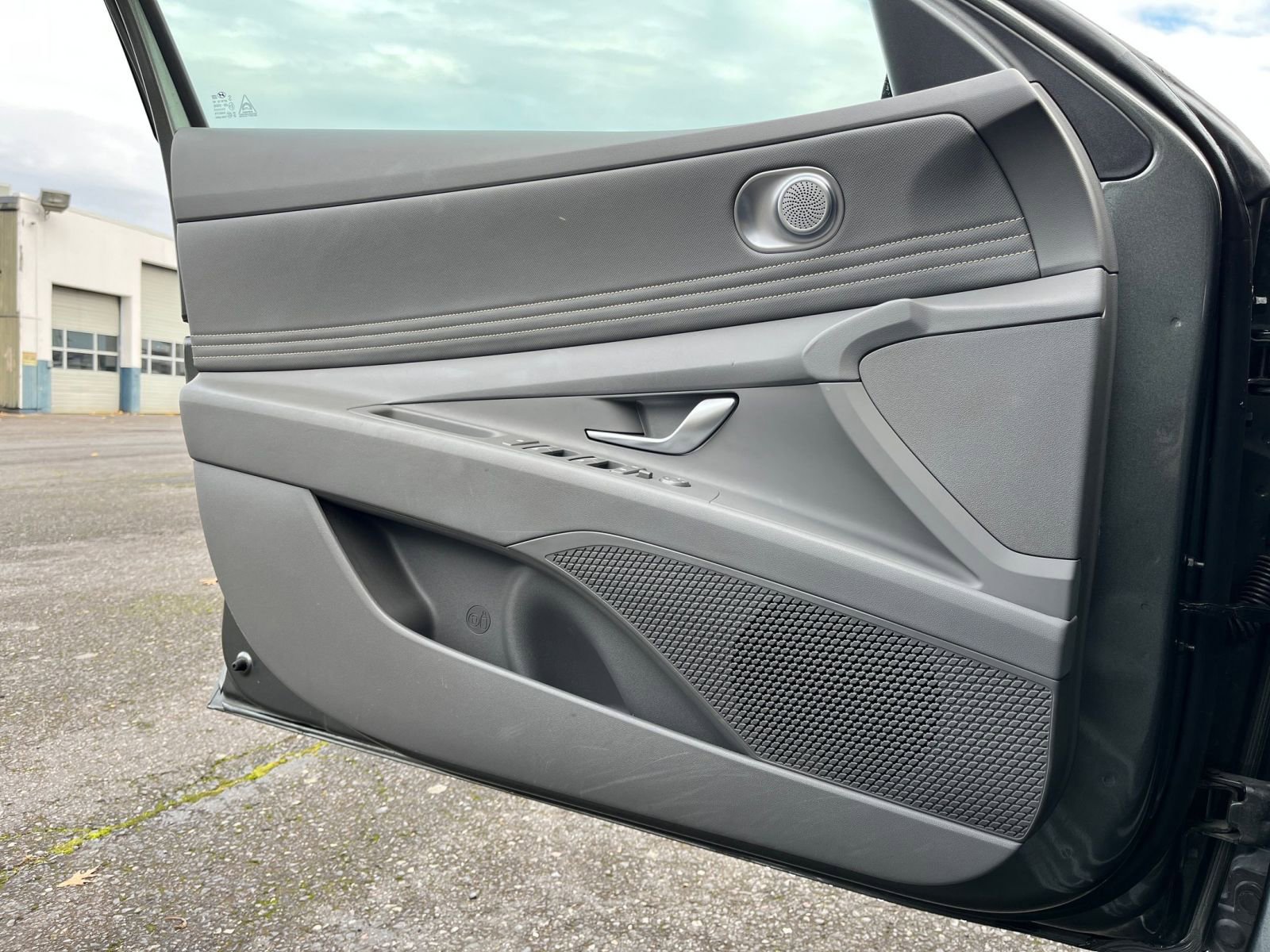 Thumbnail: 2025 Hyundai Elantra - 20