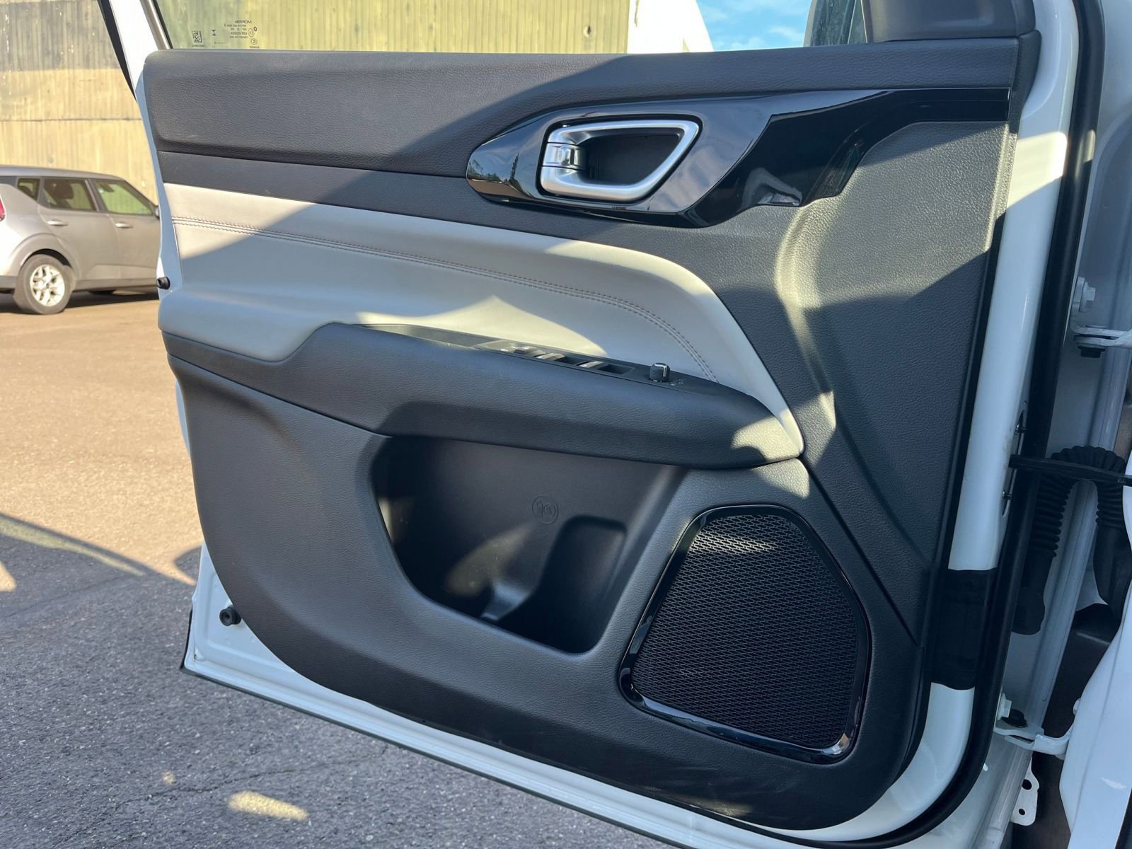 Thumbnail: 2025 Jeep Compass - 20