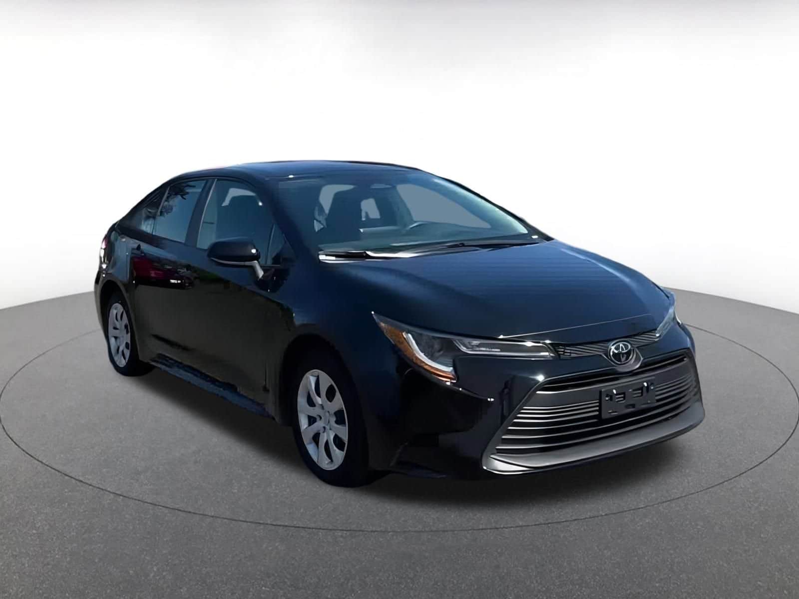 Thumbnail: 2024 Toyota Corolla - 3